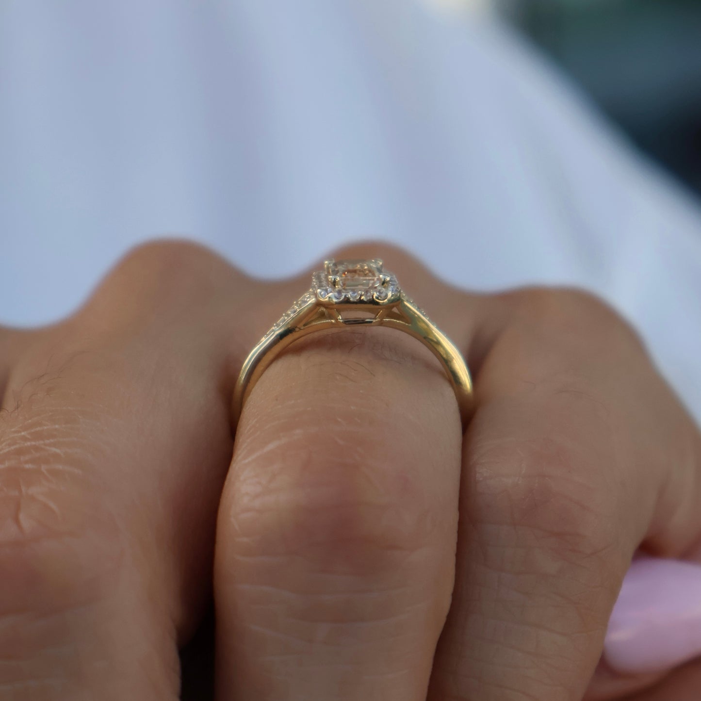 Anillo en Oro Amarillo 14k con Circonia Mod.16004