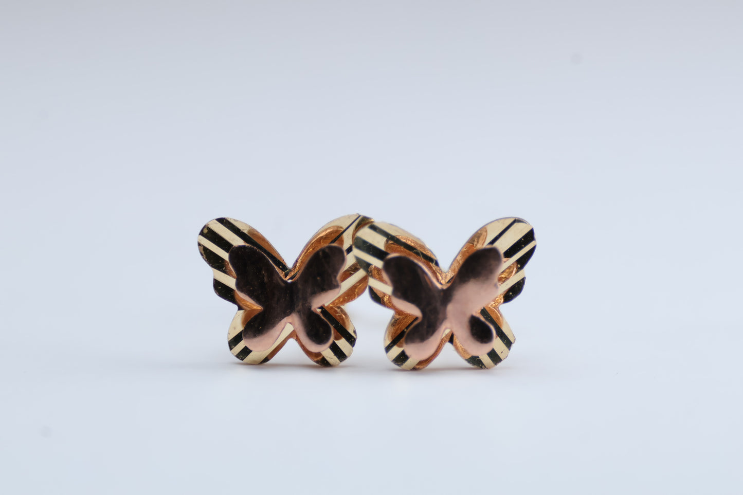 Broqueles Mariposa Doble en oro Amarillo 10k Cod.14949