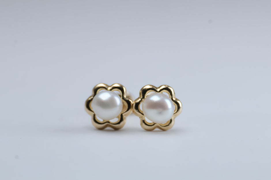 Broqueles Roseta Francesa Ch con Perla en Oro Amarillo 14k Cod.14966 5mm