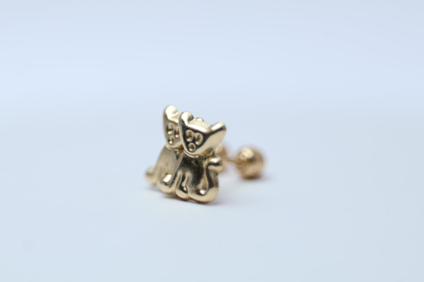 Broqueles Gato en Oro Amarillo 10k Cod.1919-31 6.5mm