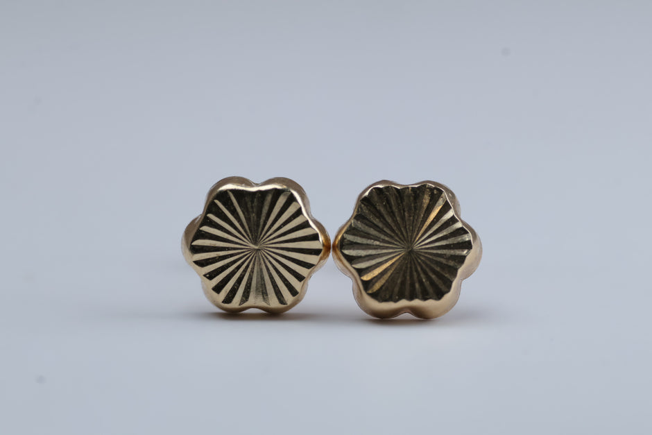 Broqueles Flor Diamantada en Oro Amarillo 10k Cod.1919-18 6mm