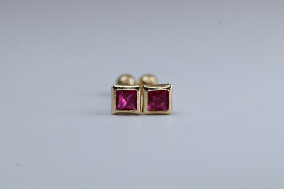 Broqueles Cuadrado con Bisel Oro Amarillo 10k con Circonias Cod.1919-30 3.5mm