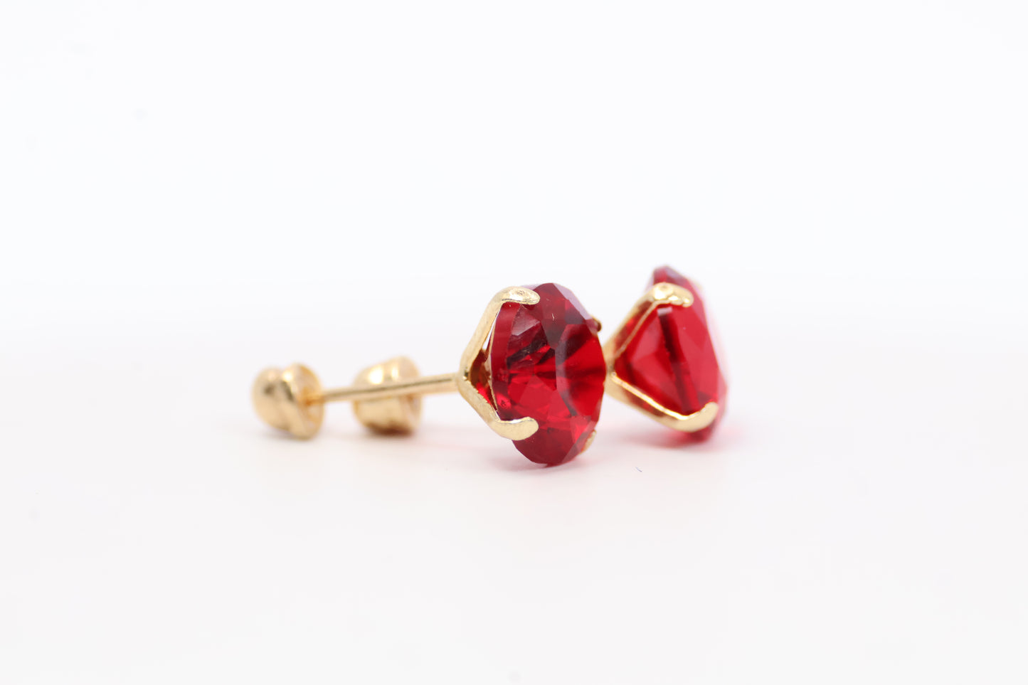Broqueles Recto en Oro Amarillo 10k con Circonia Roja Cod.1919-40 5.5mm