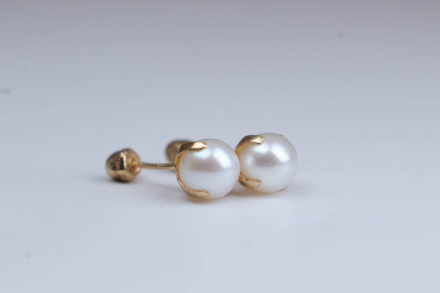 Broqueles Perla con Oro Amarillo 10k Cod.BO75 5mm