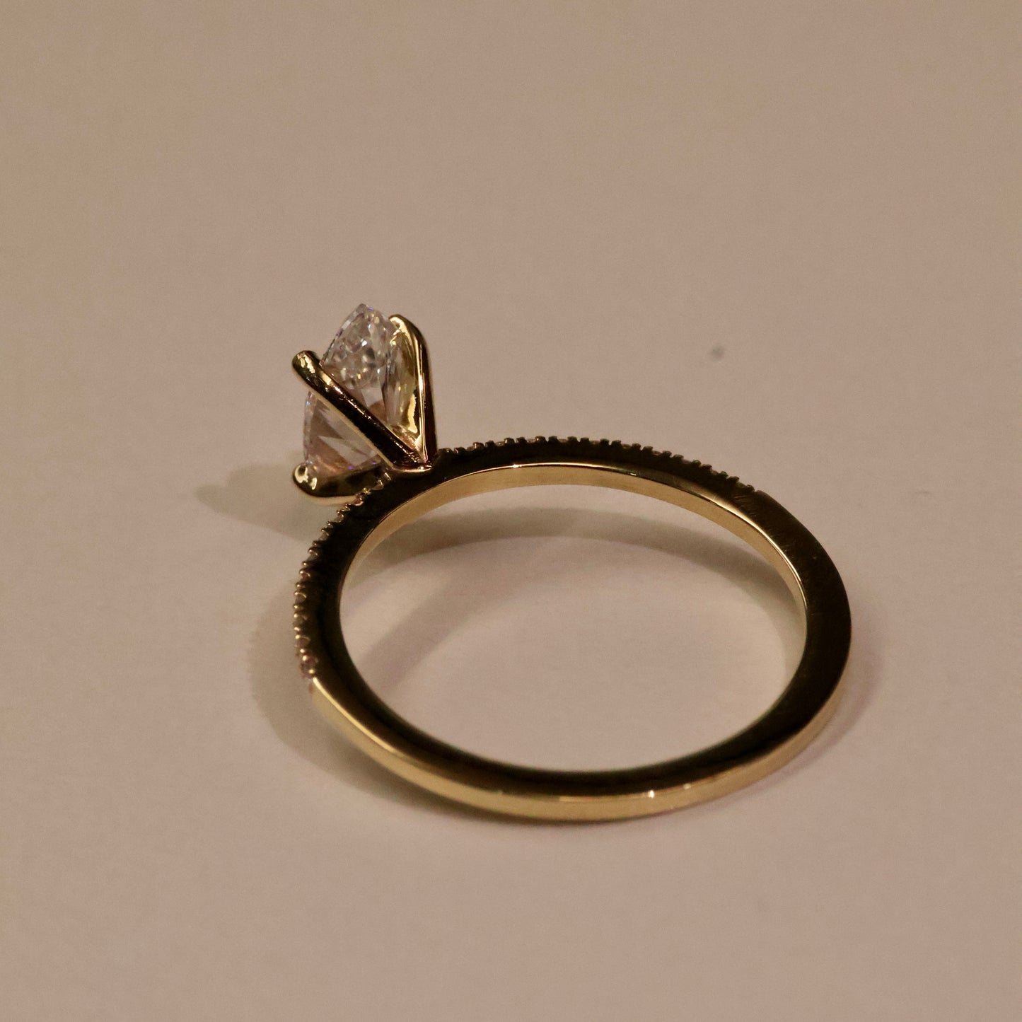 Anillo Rafaella en oro 14k amarillo con diamante de laboratorio 1.01ct cod. 16076