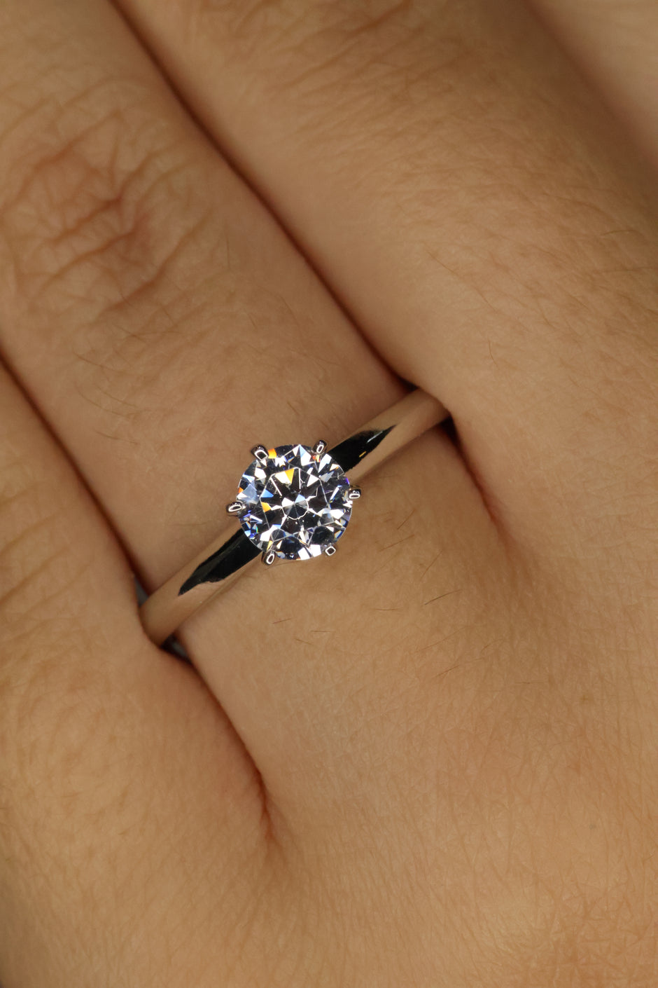 Anillo Oro Blanco 14k con Circonia Mod.16088