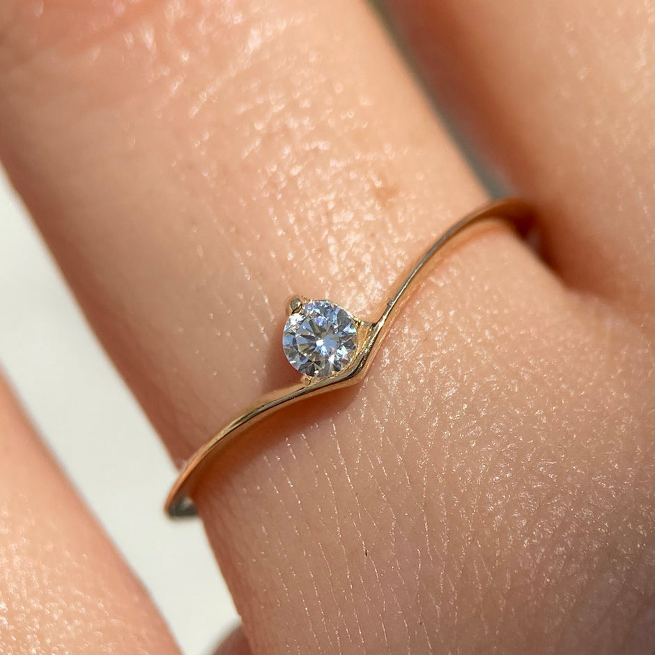 Anillo de compromiso en oro