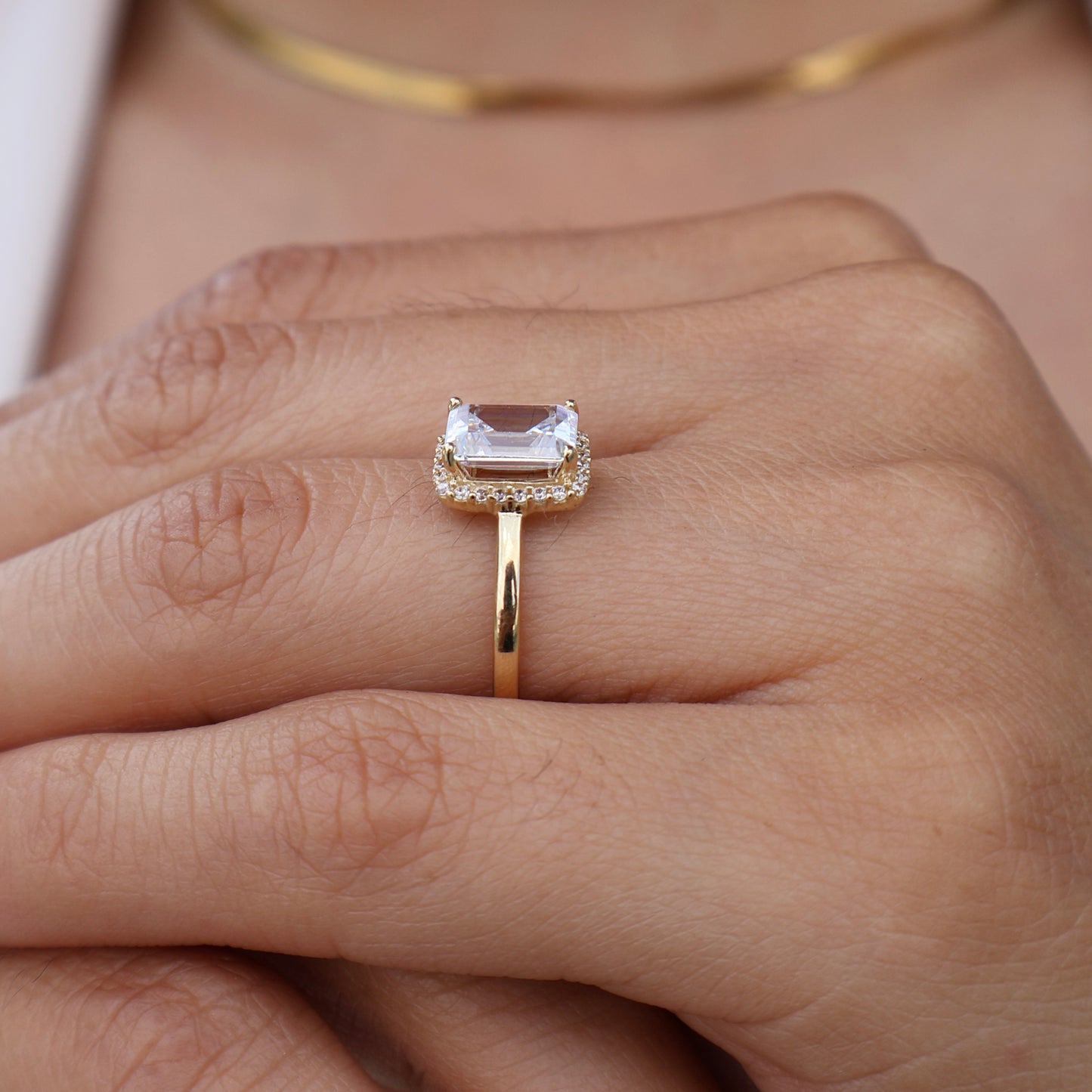 Anillo en Oro Amarillo 14k con Circonia Mod.16002