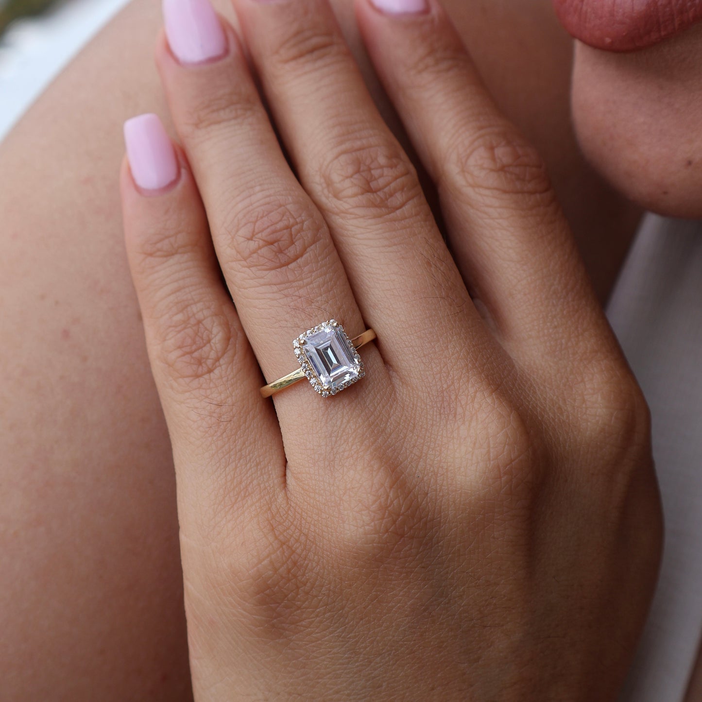 Anillo en Oro Amarillo 14k con Circonia Mod.16002
