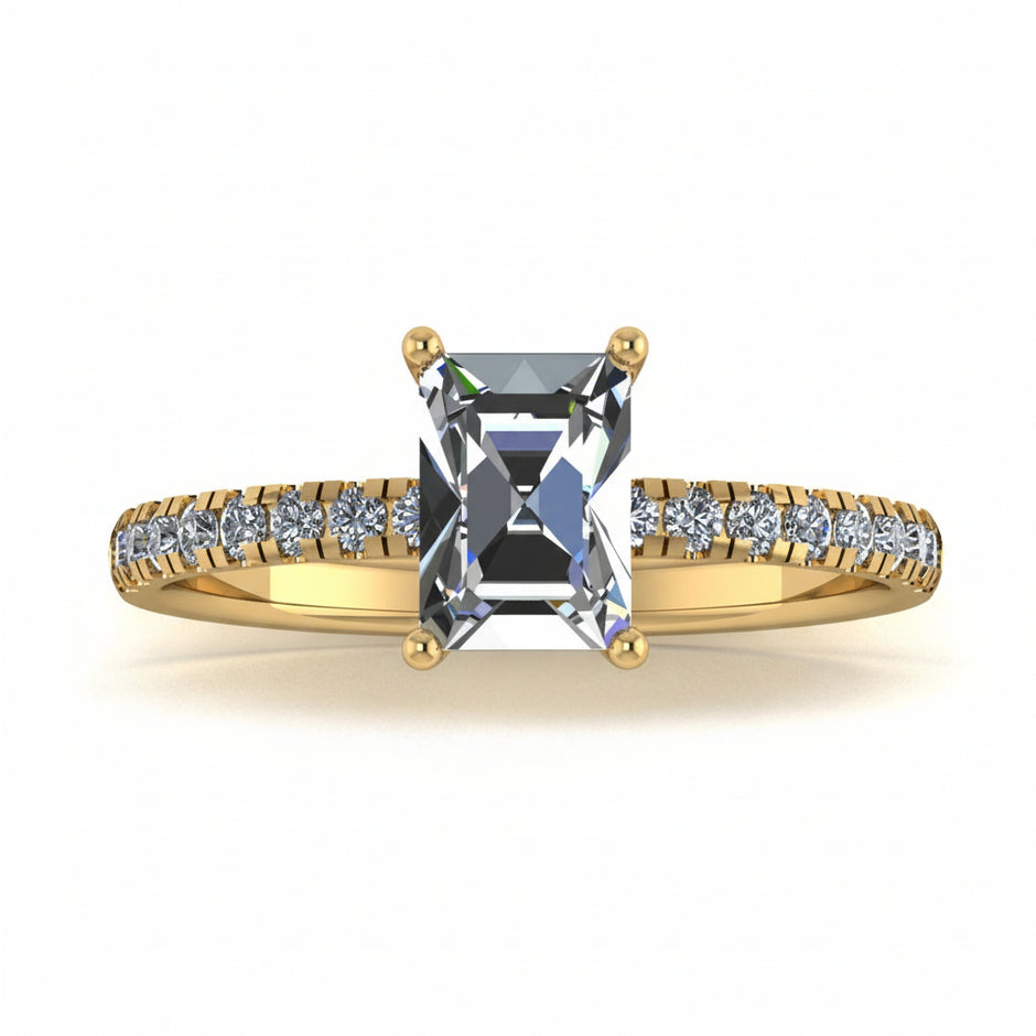 Anillo Val en Oro corte esmeralda