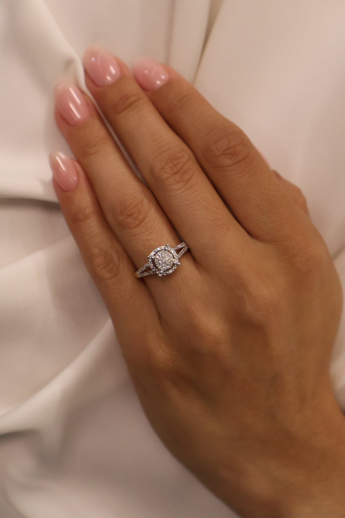 Anillo OF1773 en oro amarillo 14k con diamante natural .18cts