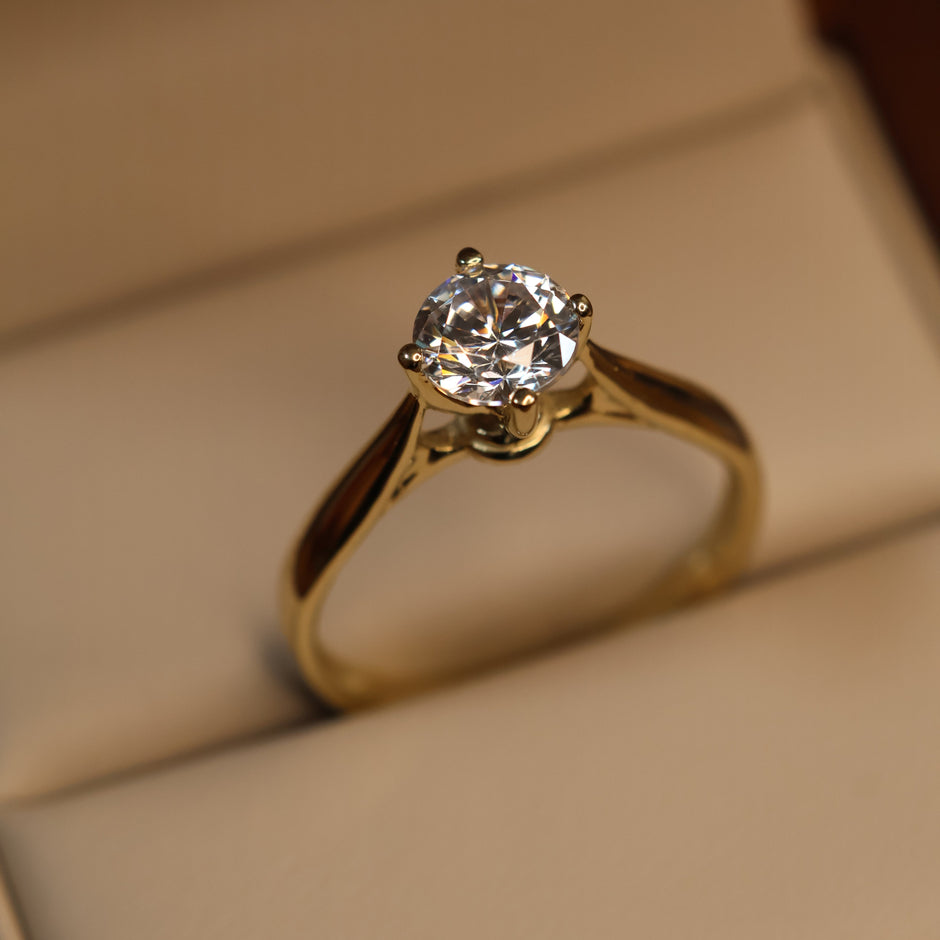 Anillo Granada en oro