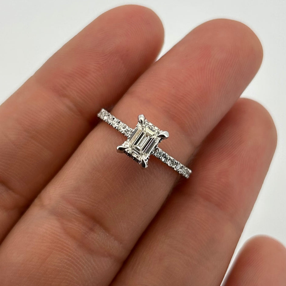 Anillo de compromiso en oro