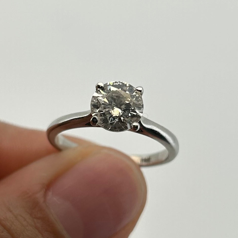 Anillo de compromiso en oro
