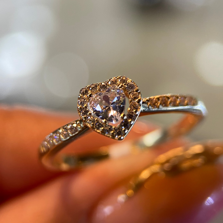 Anillo de compromiso en oro