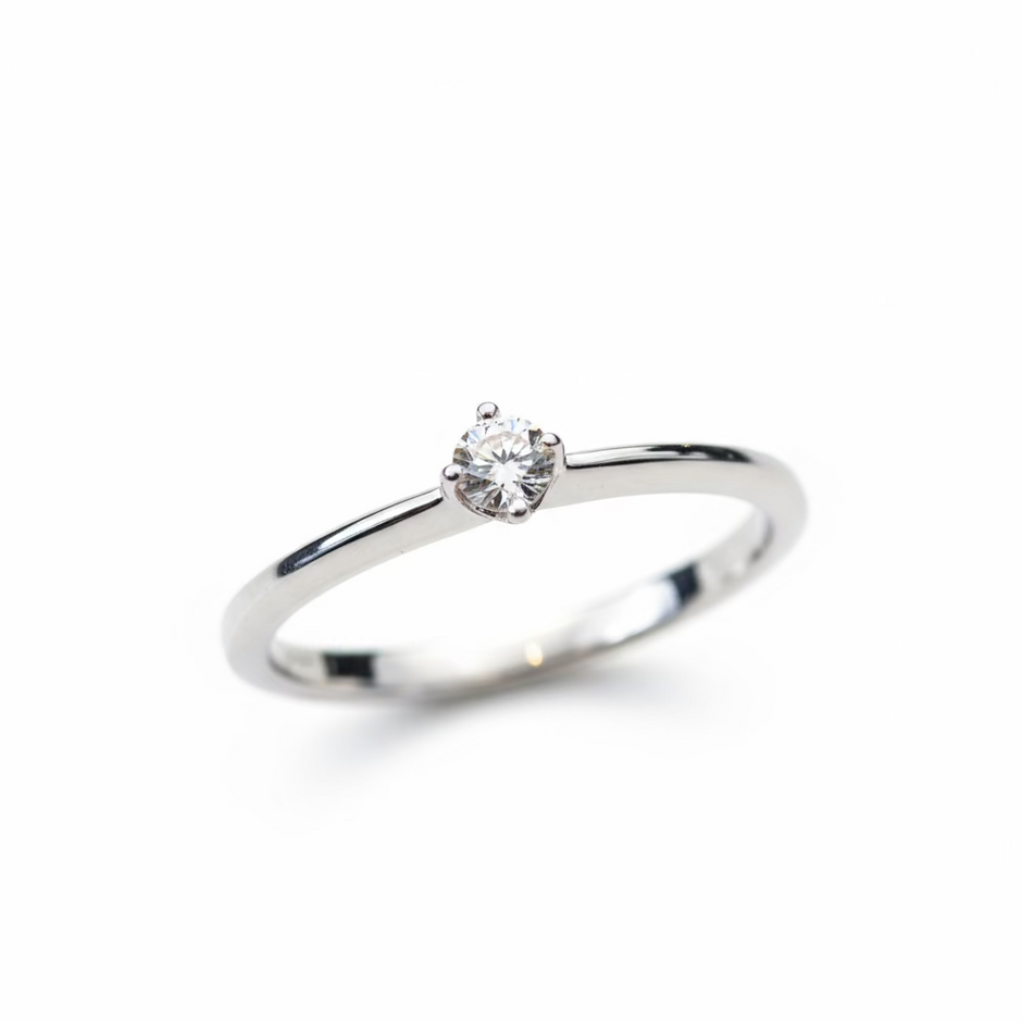 Anillo en Oro Blanco de 14k con Diamante Natural .10cts  Mod: OF1739