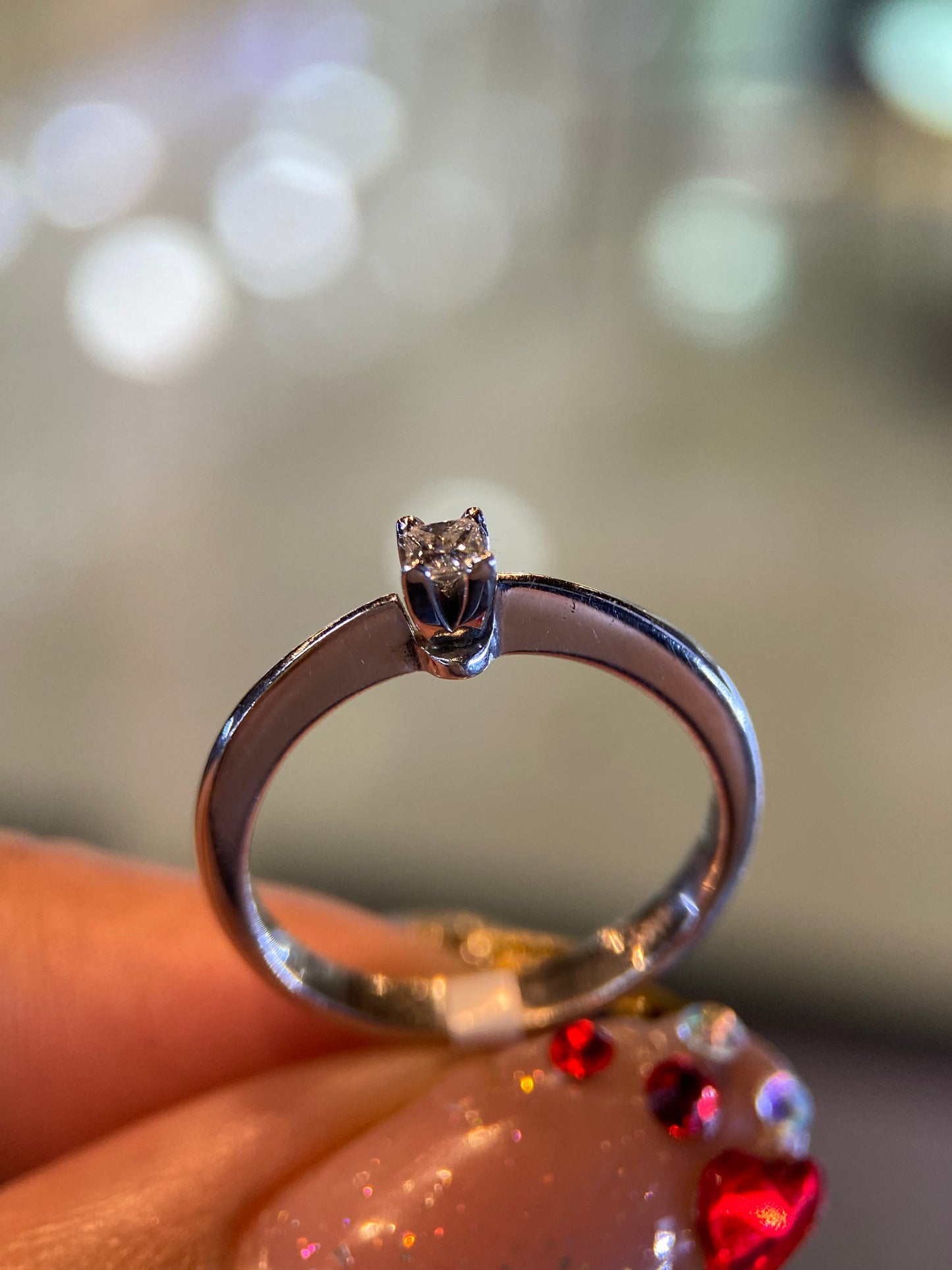 Anillo en Oro Blanco de 14k con Diamante Natural .10cts Mod: OF1015