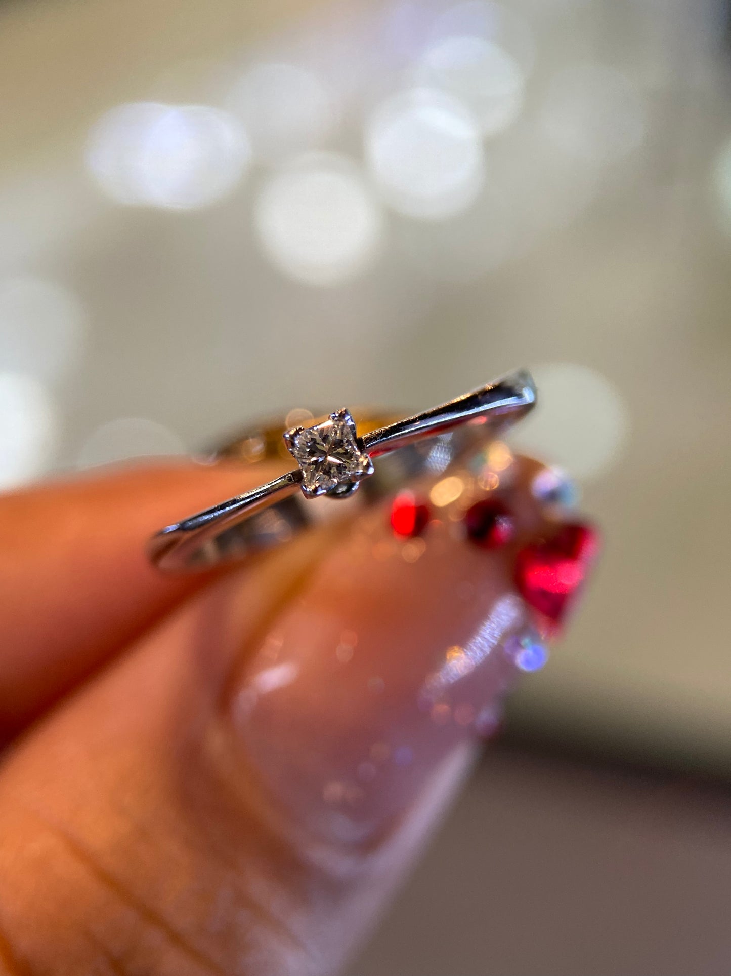 Anillo en Oro Blanco de 14k con Diamante Natural .10cts Mod: OF1015