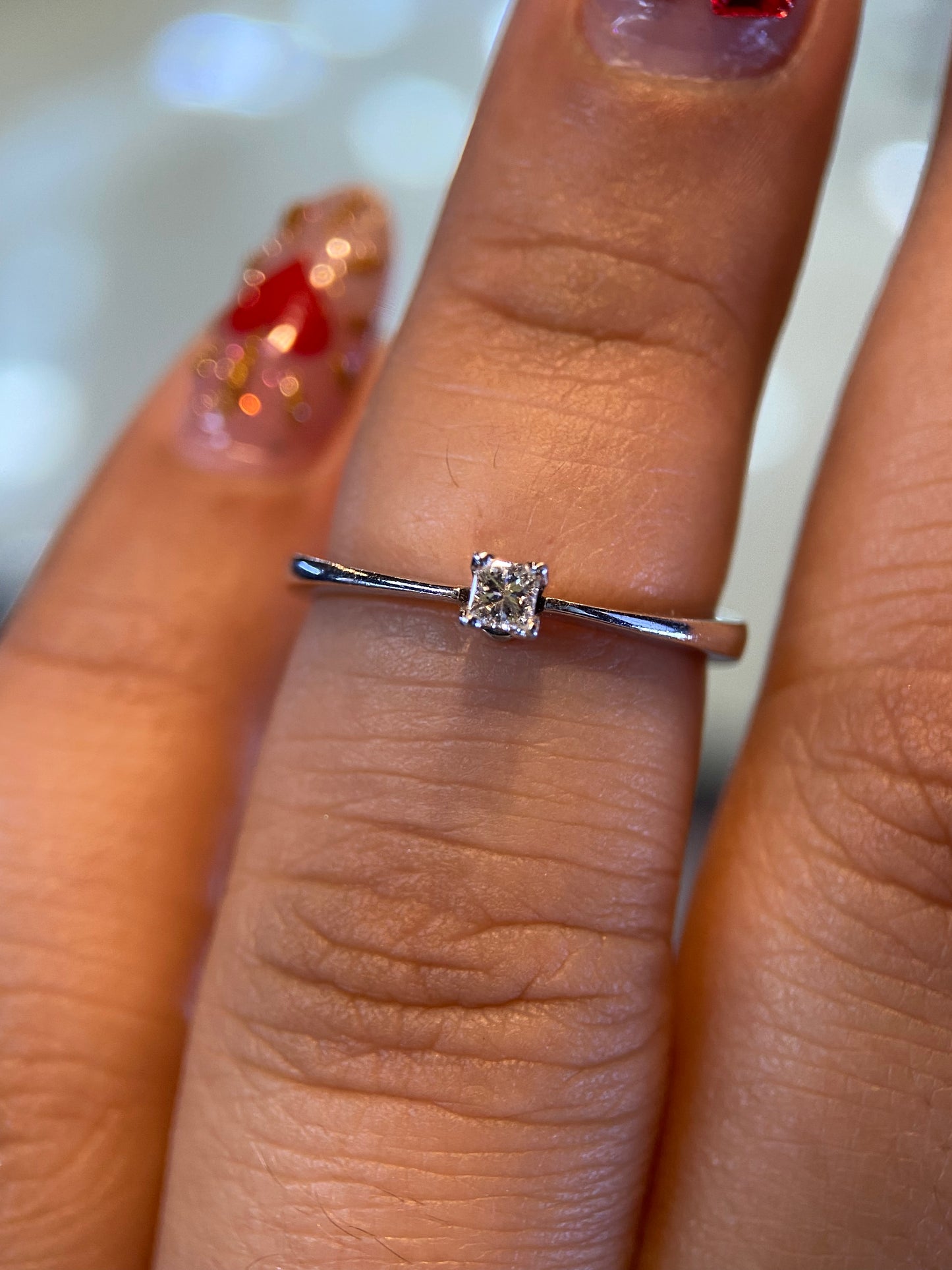 Anillo en Oro Blanco de 14k con Diamante Natural .10cts Mod: OF1015