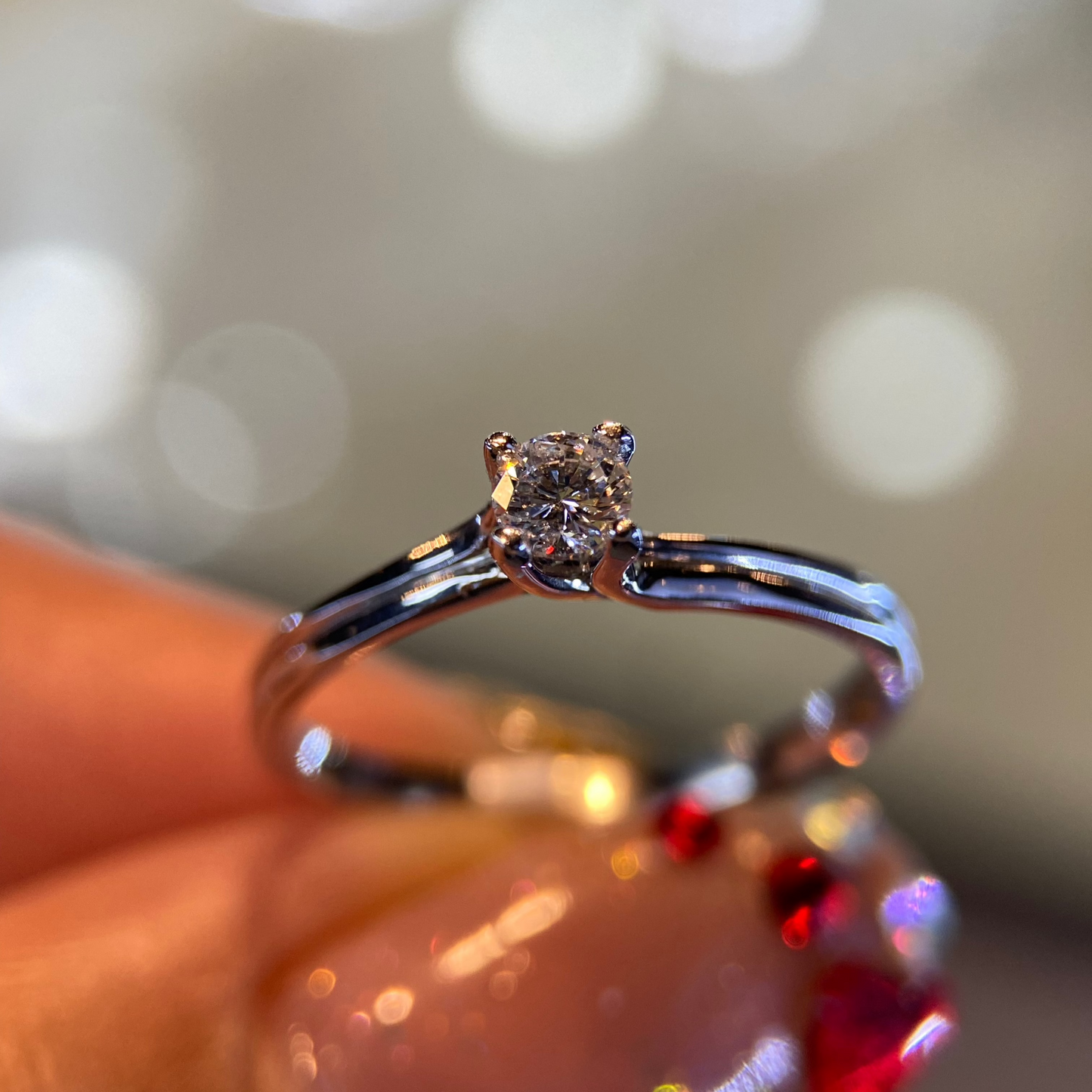 Anillo en Oro Blanco de 14k con Diamante Natural .18cts Mod: OF1992