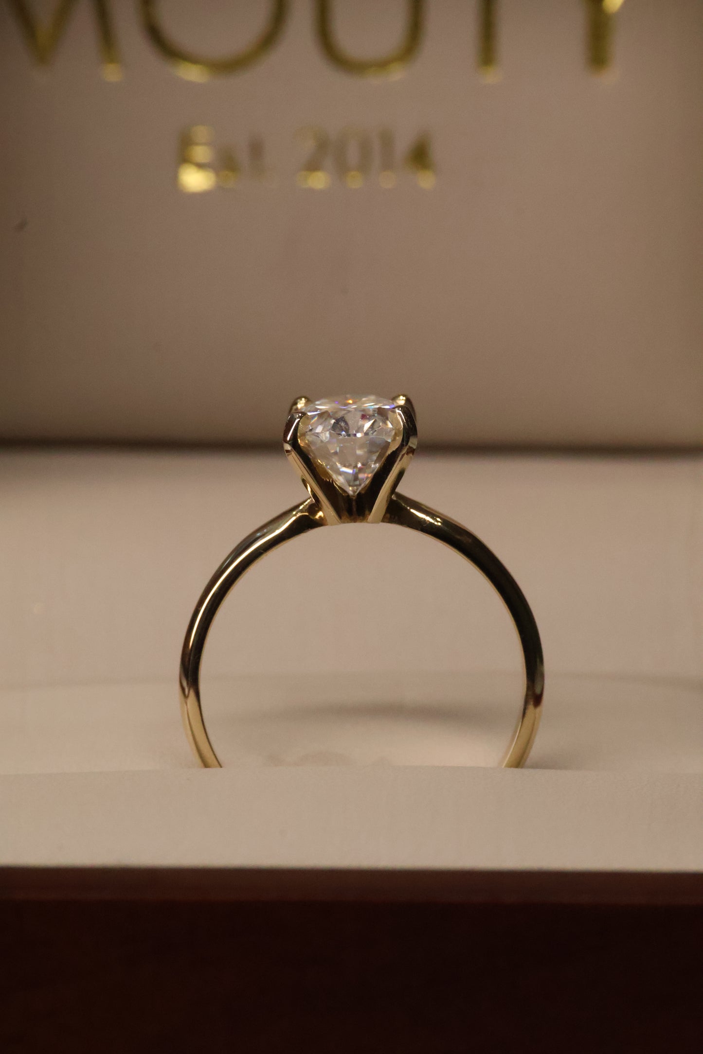 Anillo Emily en Oro Amarillo 14k con Moissanita 1.5ct Mod.15969