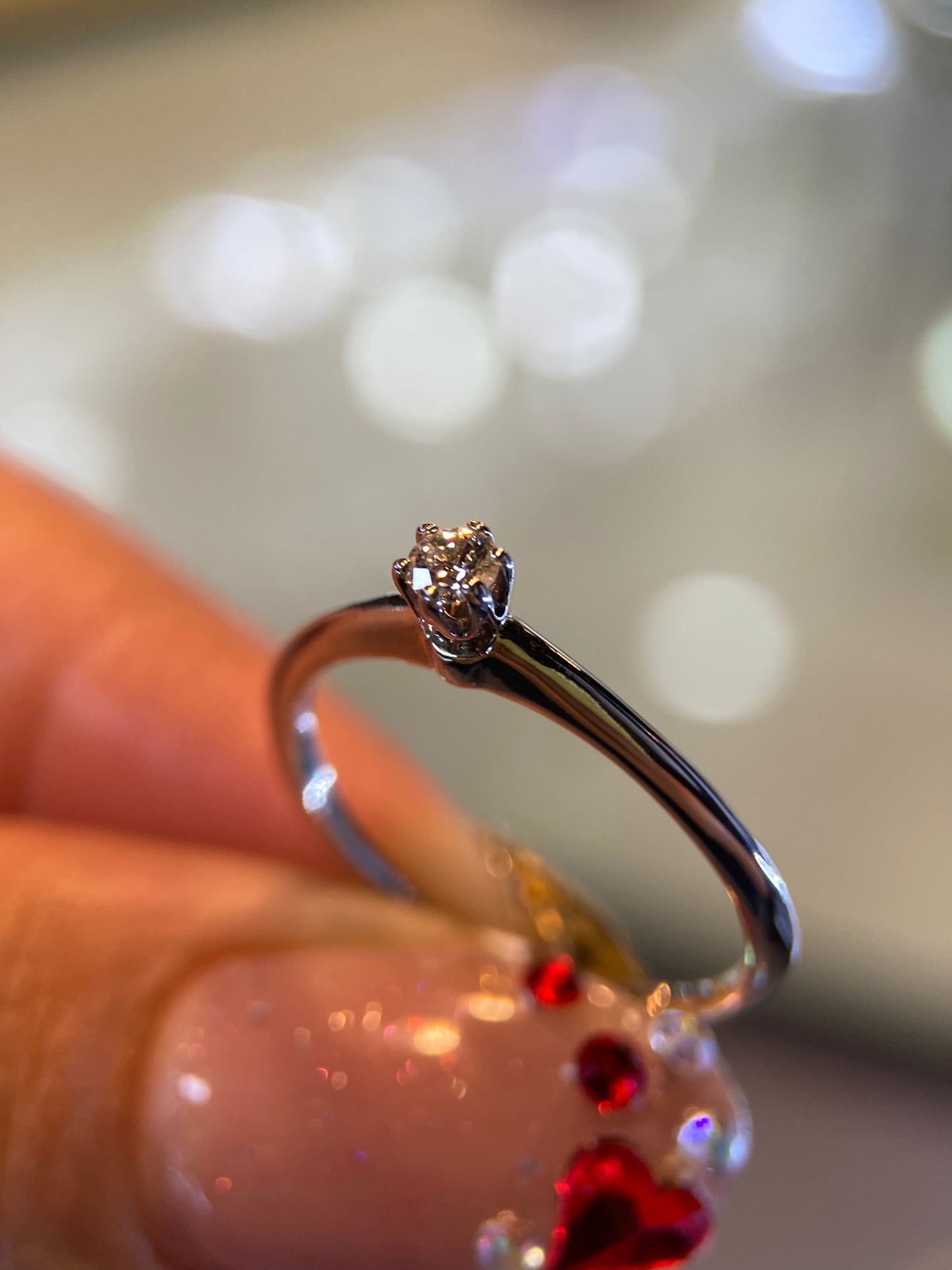 Anillo en Oro Blanco de 14k con Diamante Natural .15cts Mod: OF1179