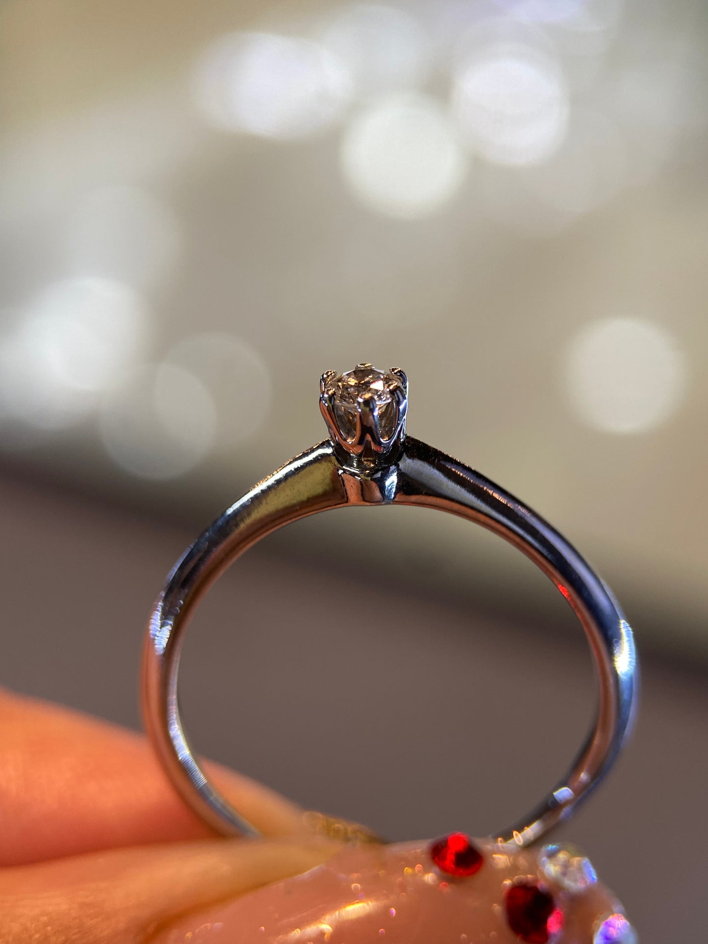 Anillo en Oro Blanco de 14k con Diamante Natural .15cts Mod: OF1179
