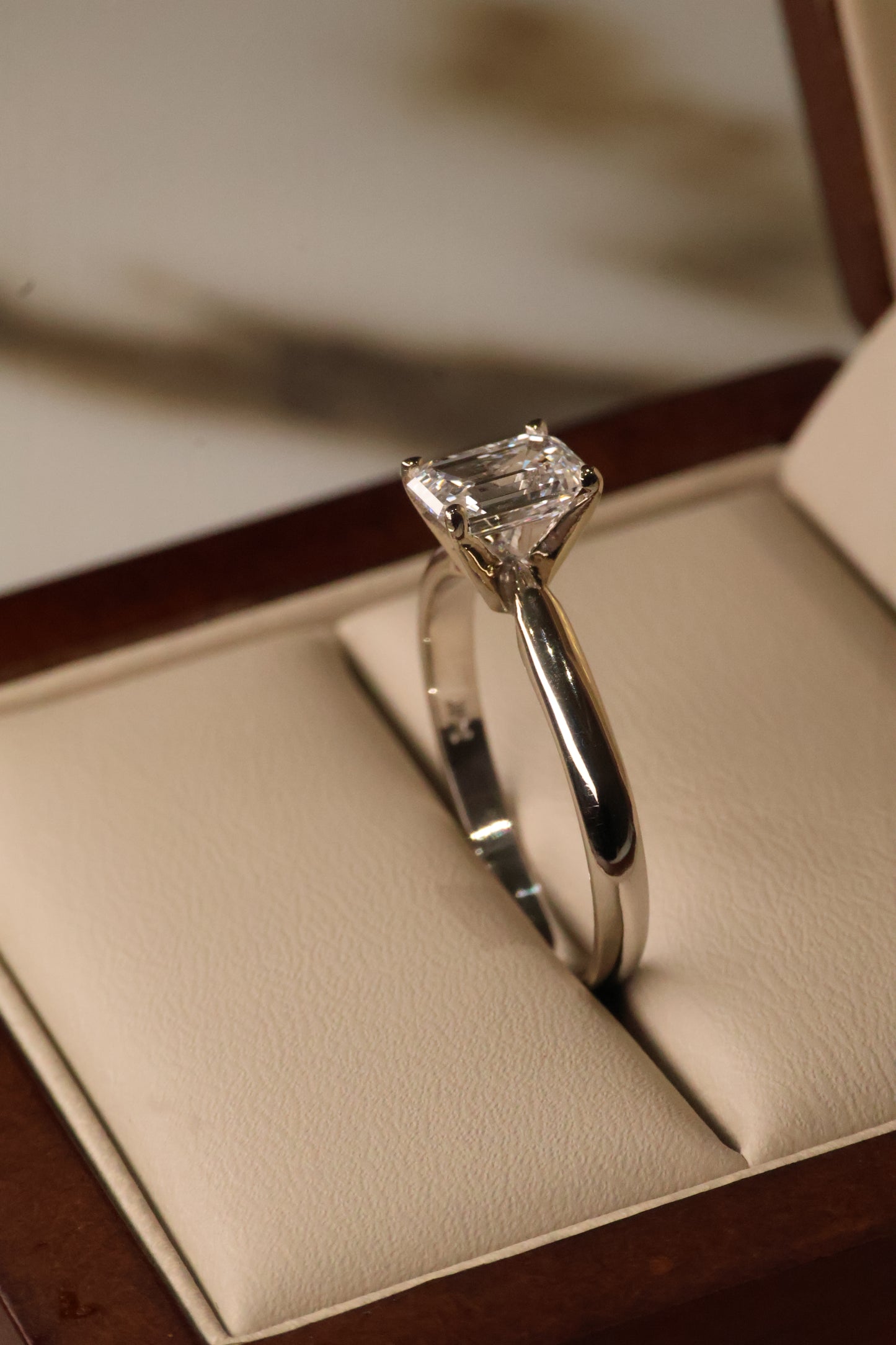 Anillo Aria solitario en Oro Blanco 14k con Diamante Laboratorio 1.03ct Mod.15898