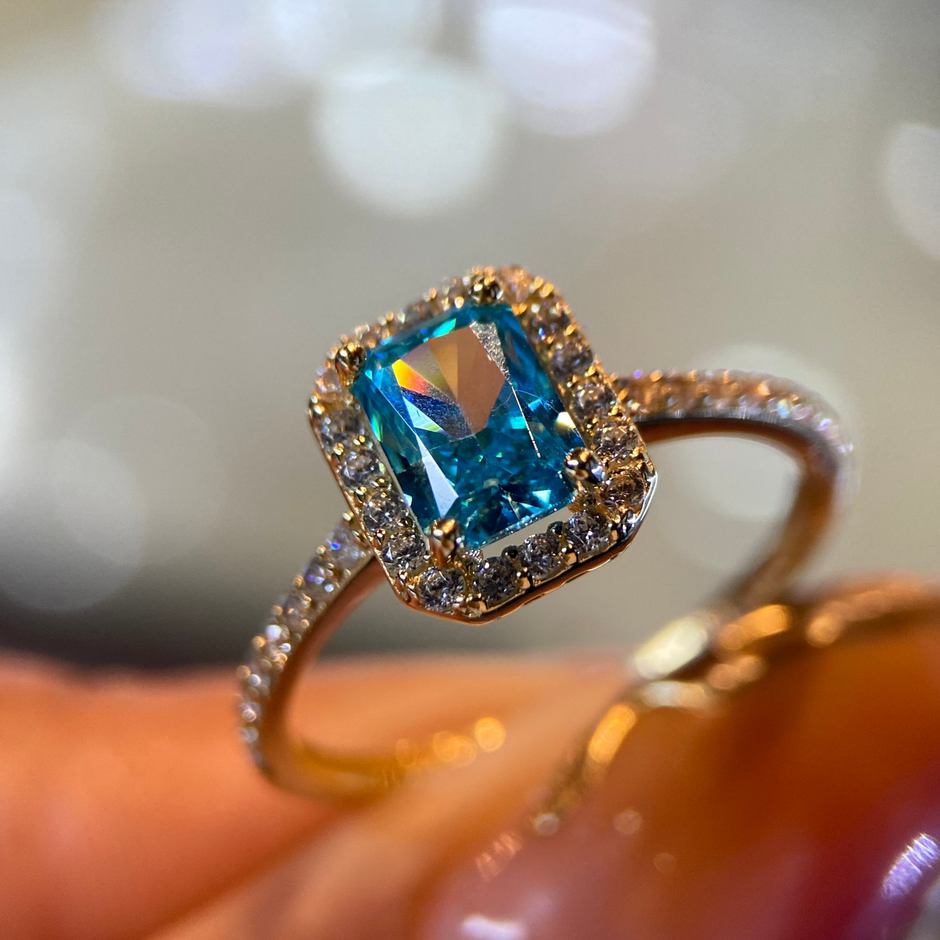 Anillo de compromiso en oro