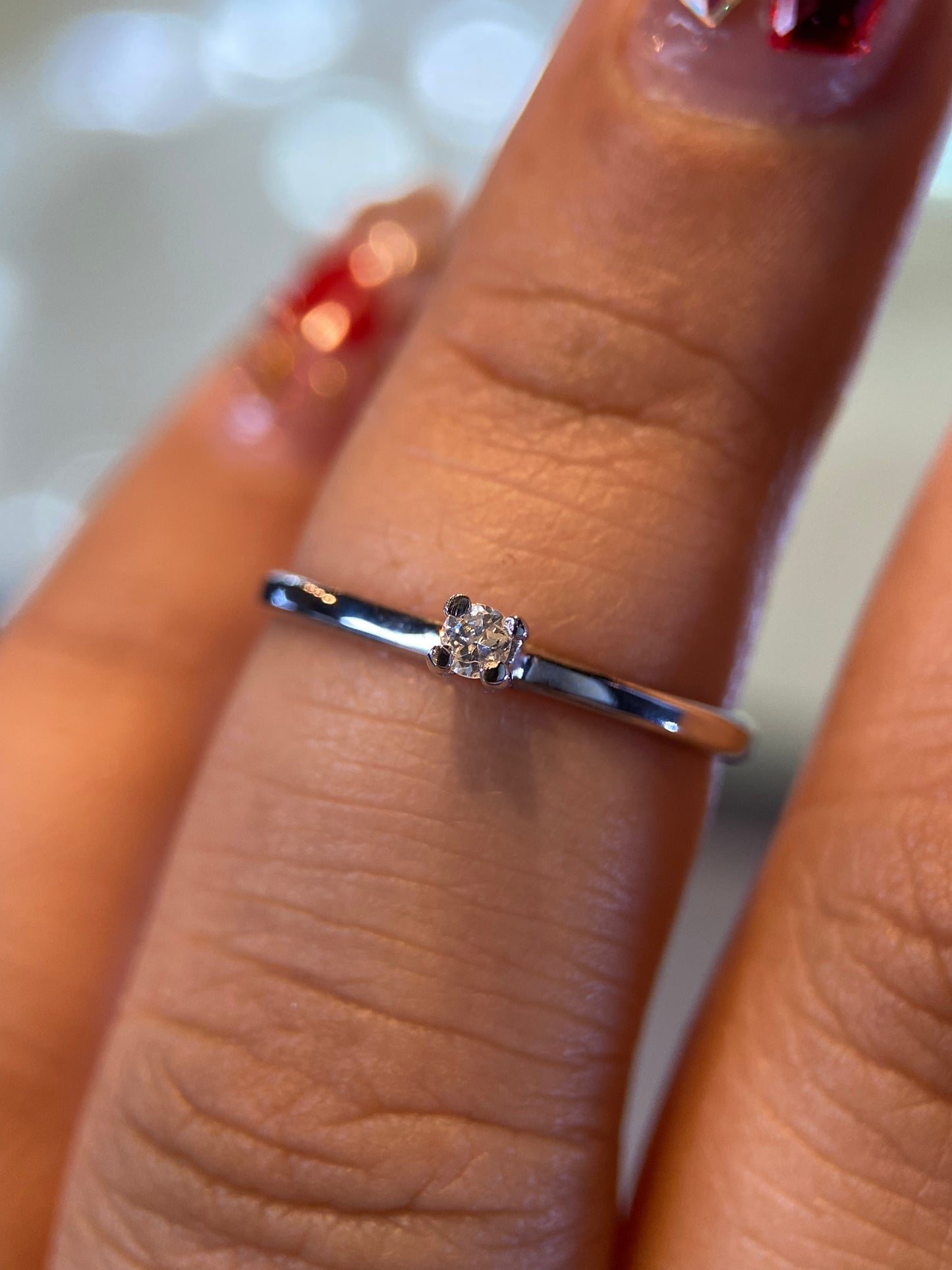 Anillo en Oro Blanco de 14k con Diamante Natural .06cts Mod: OF2146