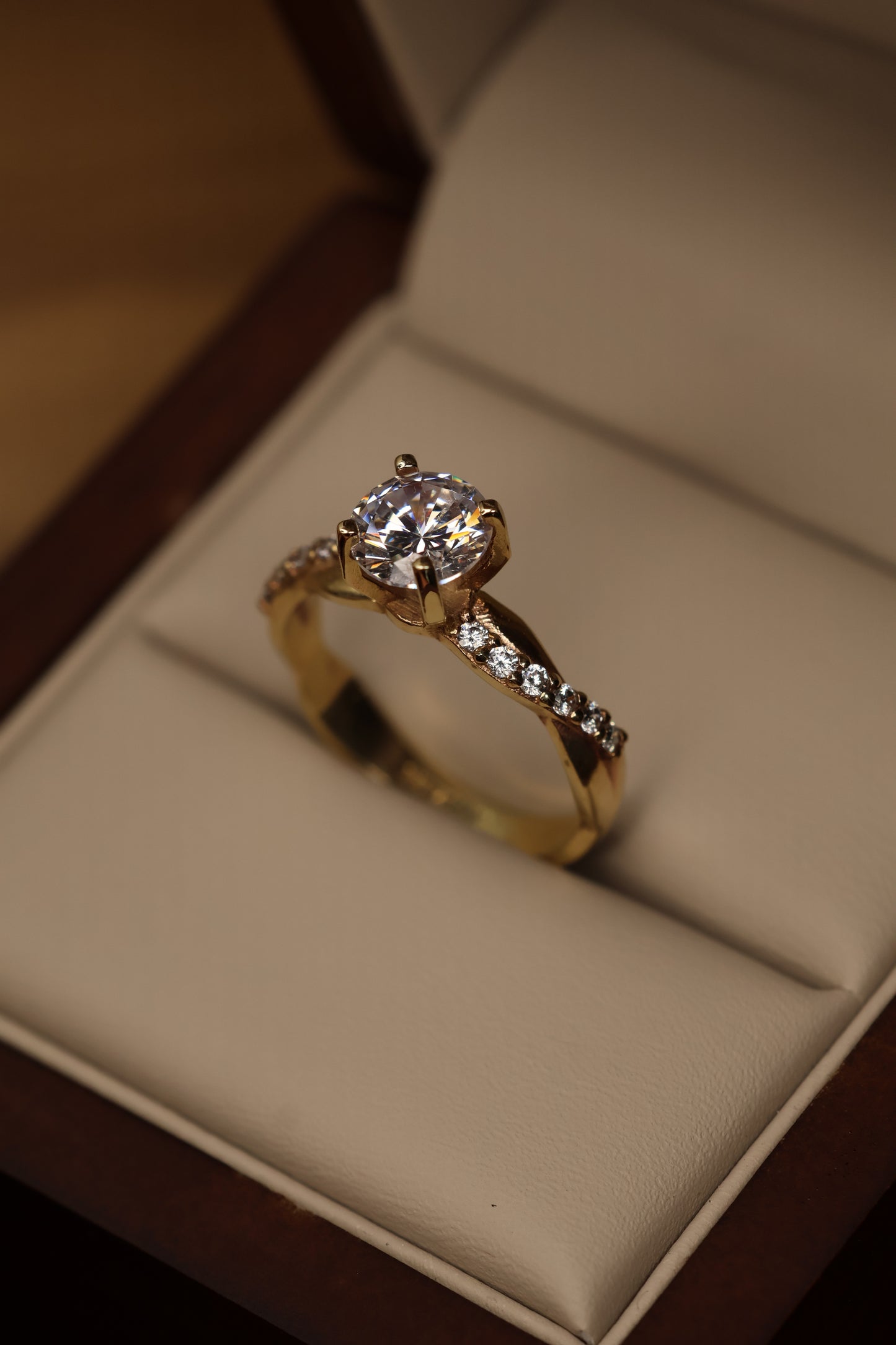 Anillo Charlize en Oro 1.00 ct