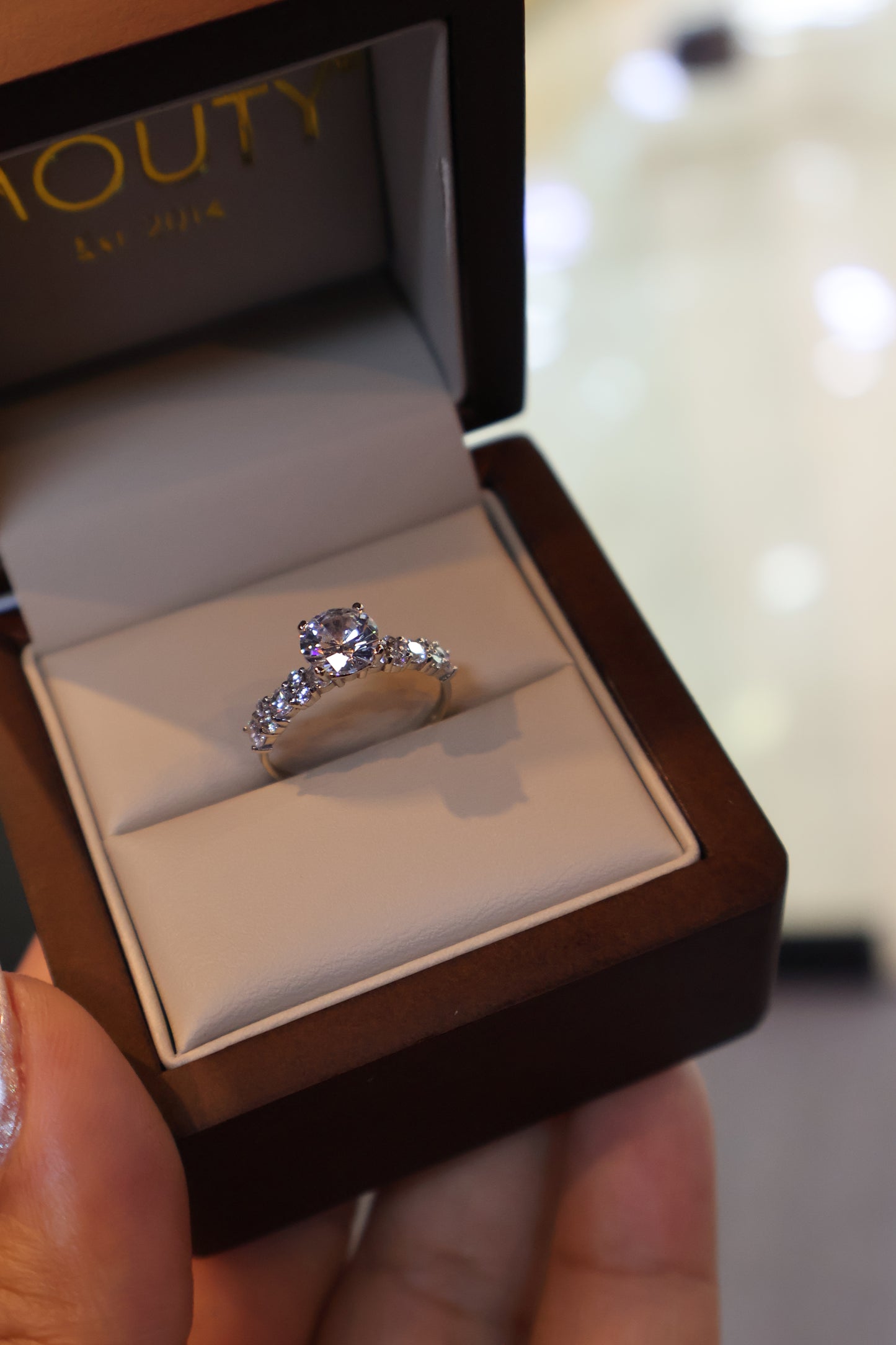 Anillo Danna en Oro 1.00 ct