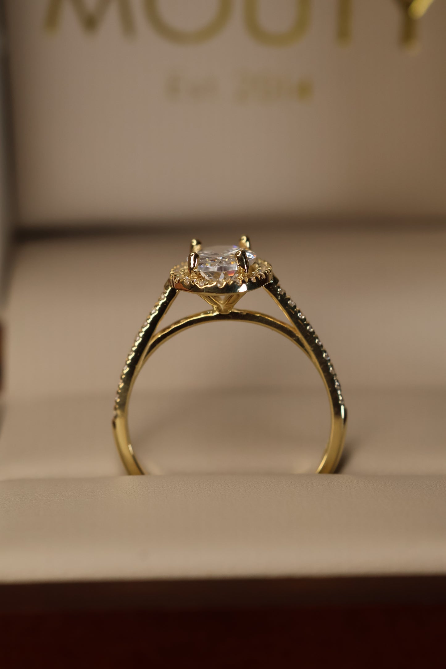 Anillo en Oro Amarillo 14k con Circonia Mod.15897