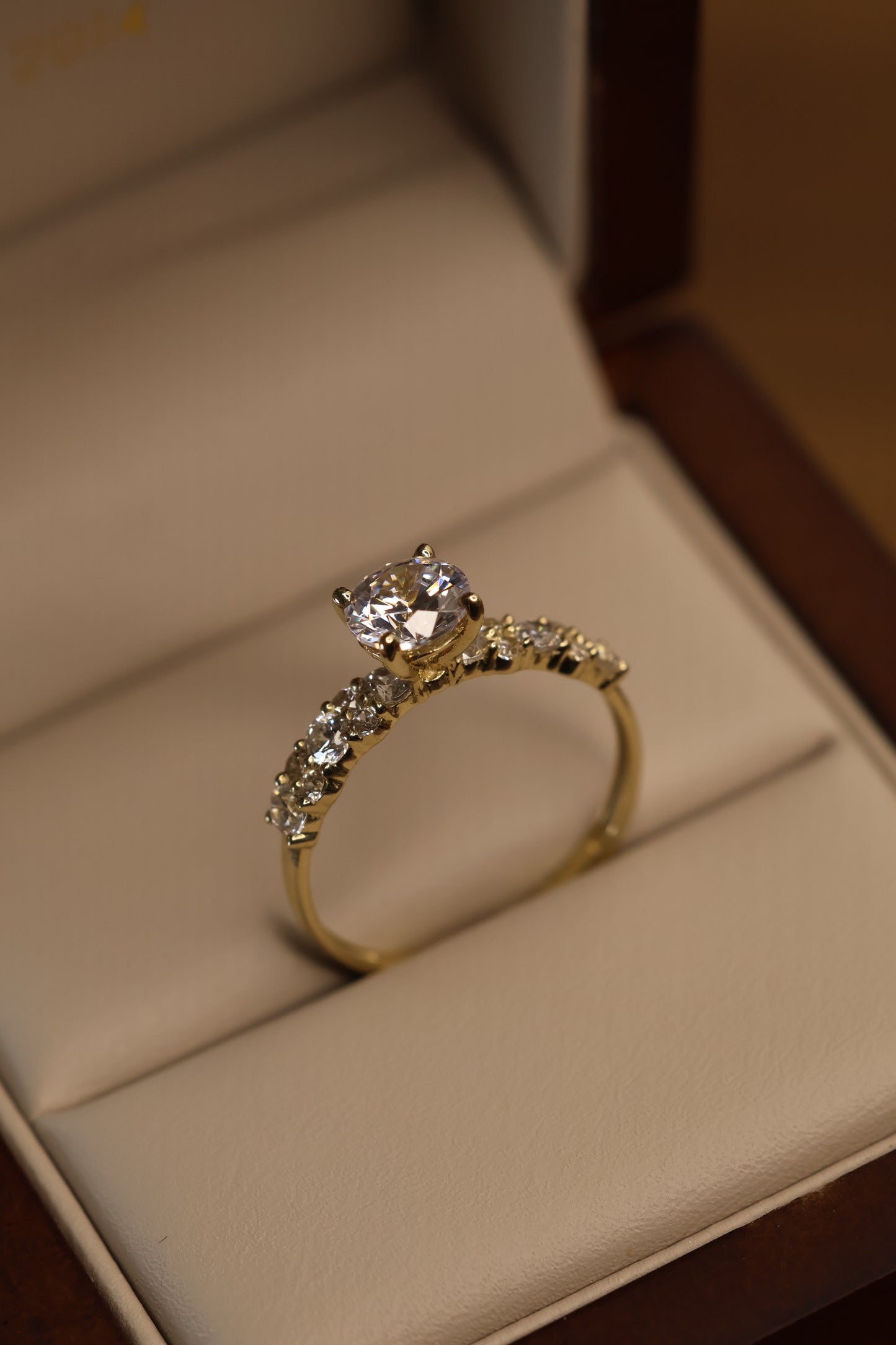 Anillo Danna en Oro 1.00 ct