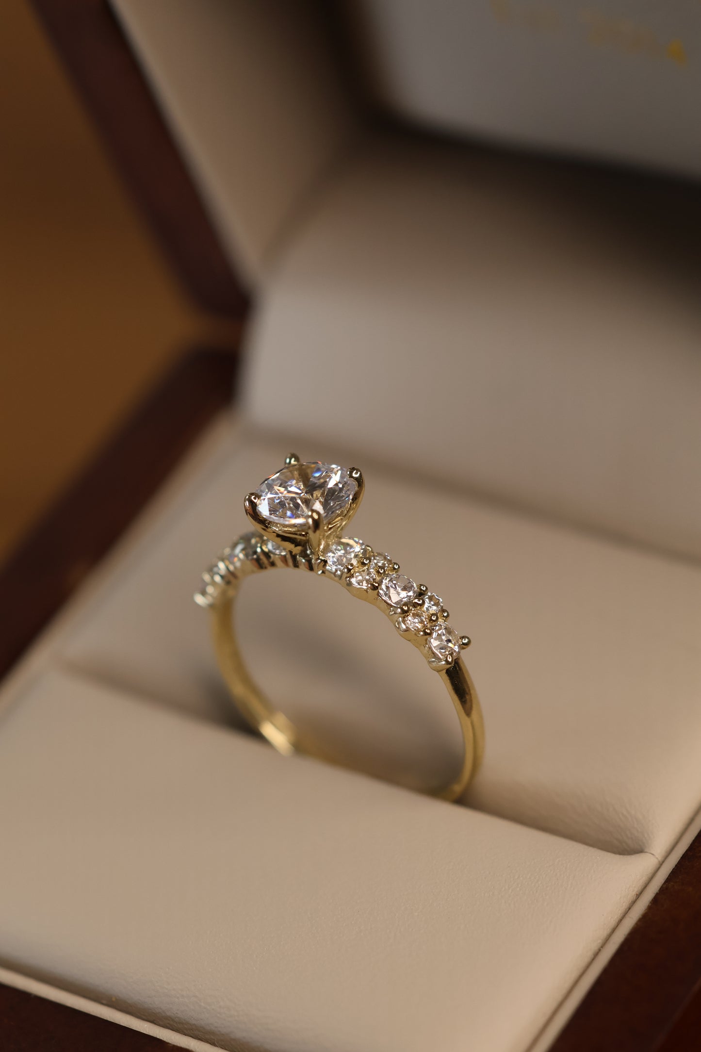 Anillo Danna en Oro 1.00 ct