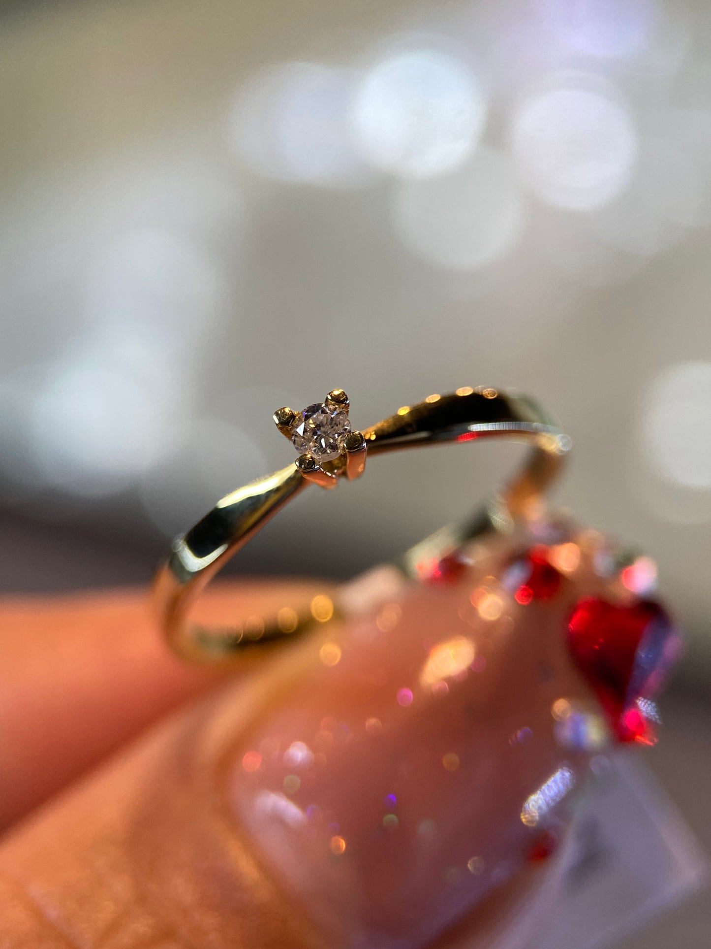 Anillo en Oro Amarillo de 14k con Diamante Natural .03cts Mod: OF2145