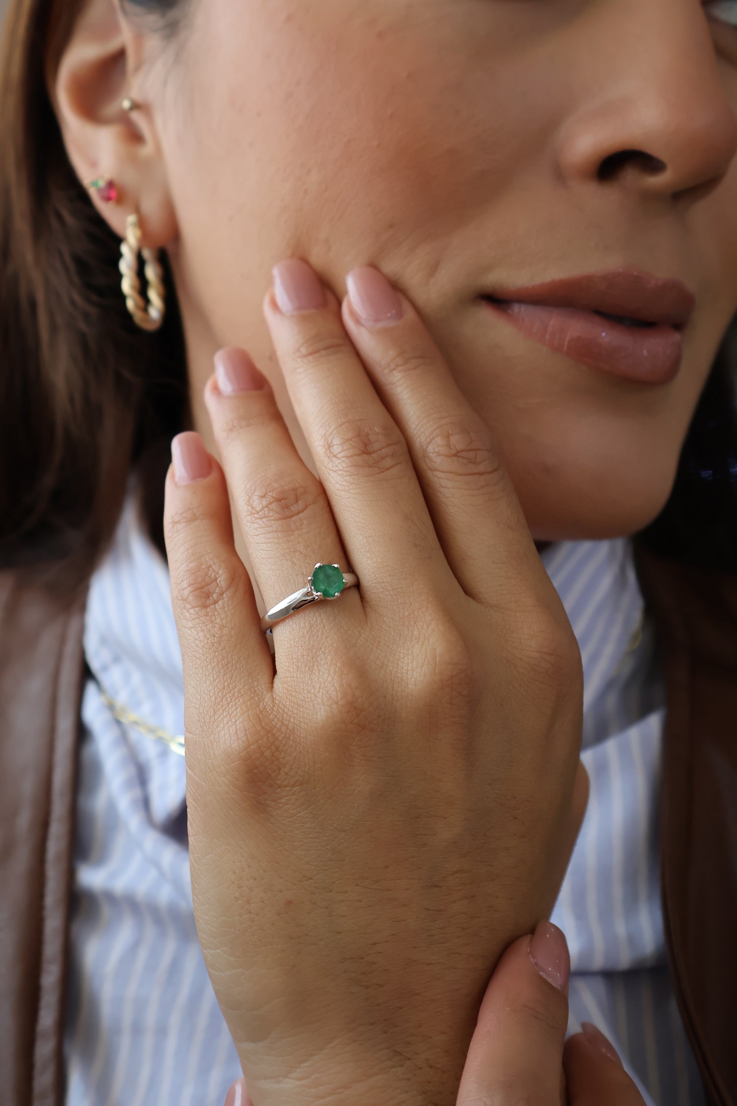 Anillo Gisel en Oro 14k con Esmeralda 0.95ct