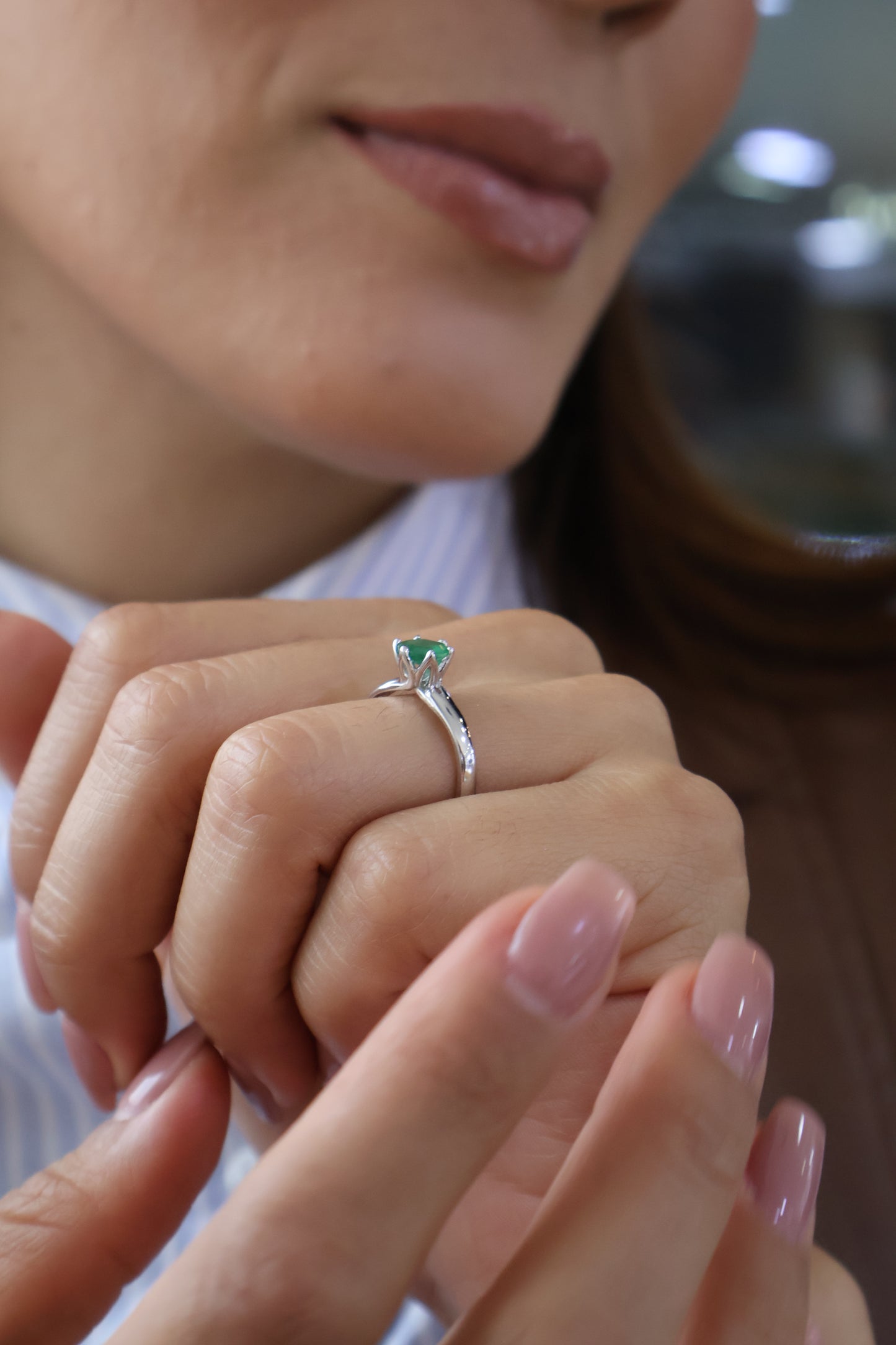 Anillo Gisel en Oro 14k con Esmeralda 0.95ct