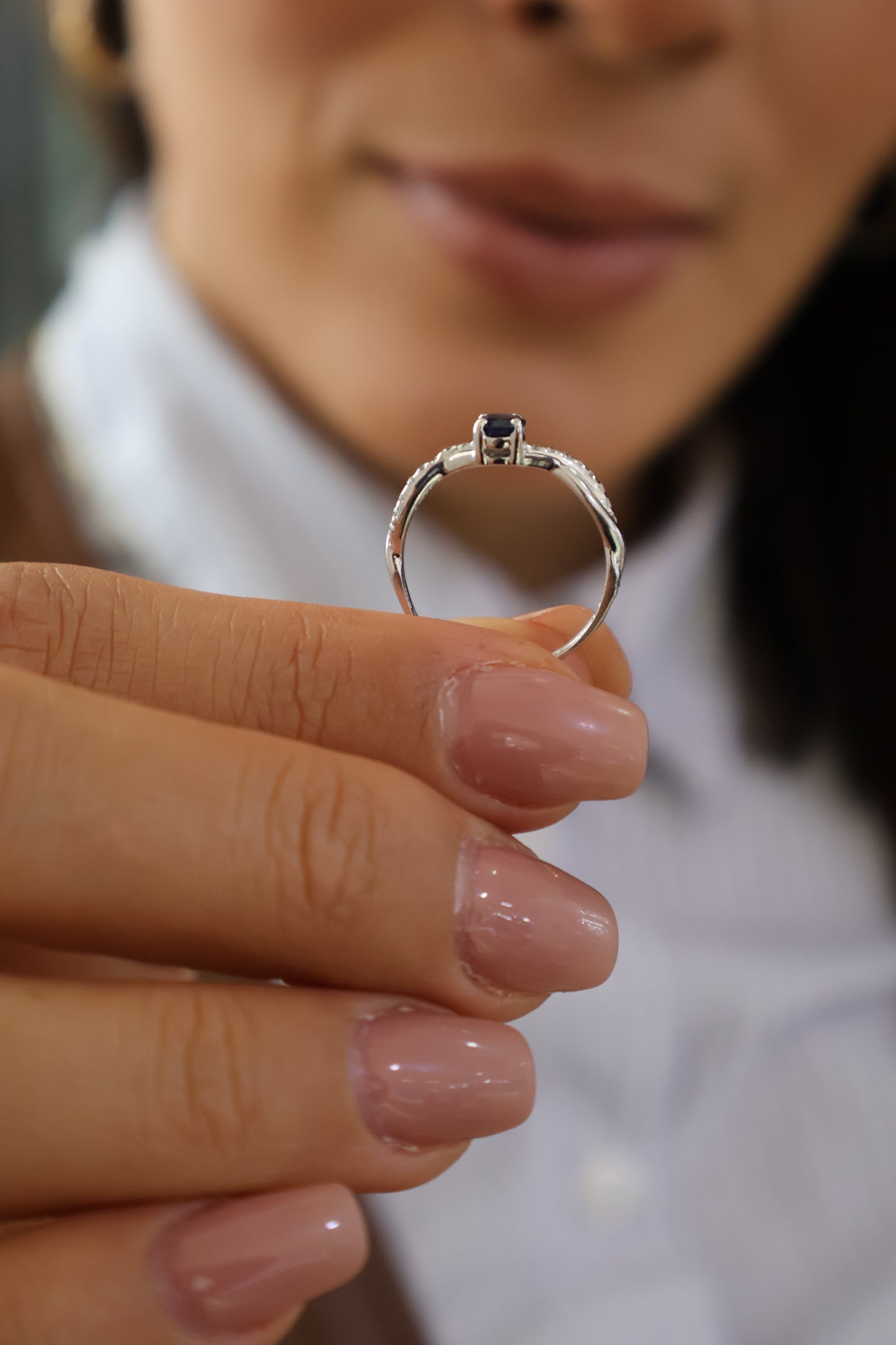 Anillo Luisa en Oro 14k con Zafiro 0.25 ct