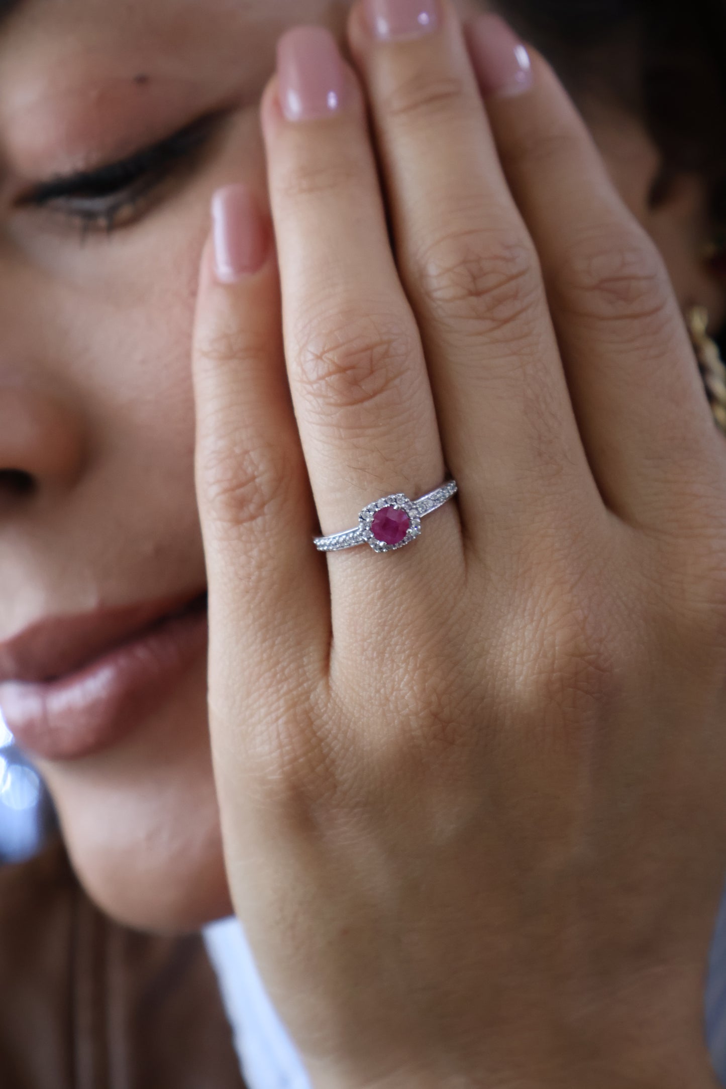 Anillo Allison en Oro 10k con Rubi Natural 0.35 ct