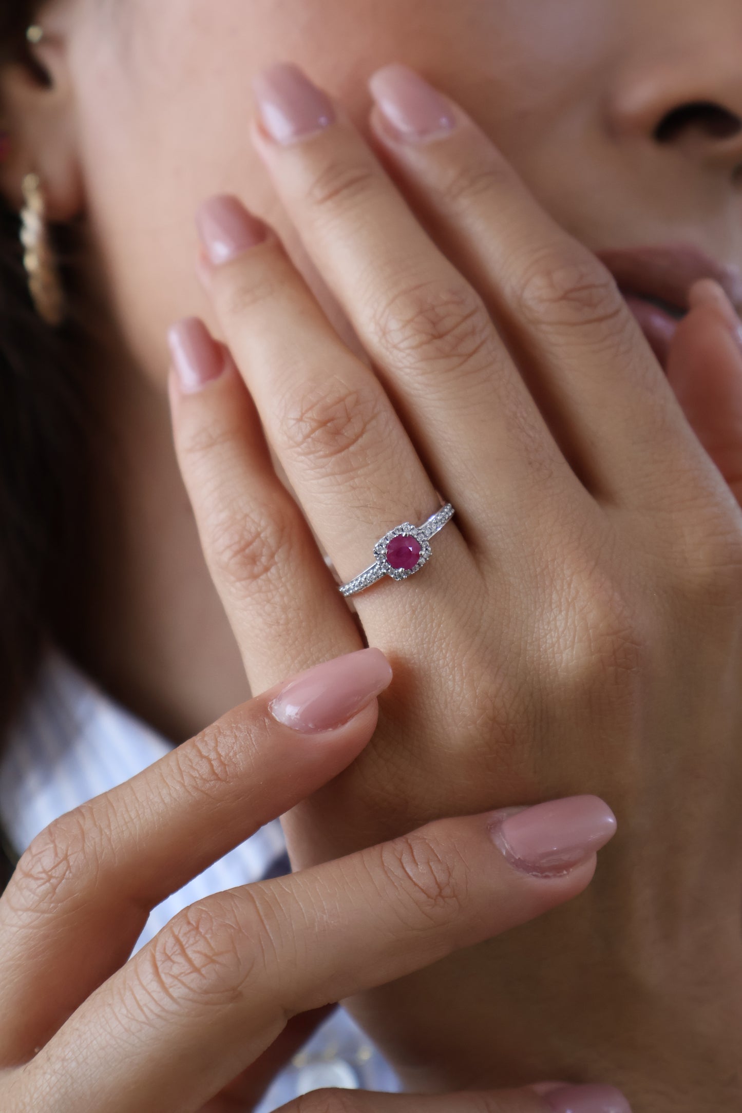 Anillo Allison en Oro 10k con Rubi Natural 0.35 ct