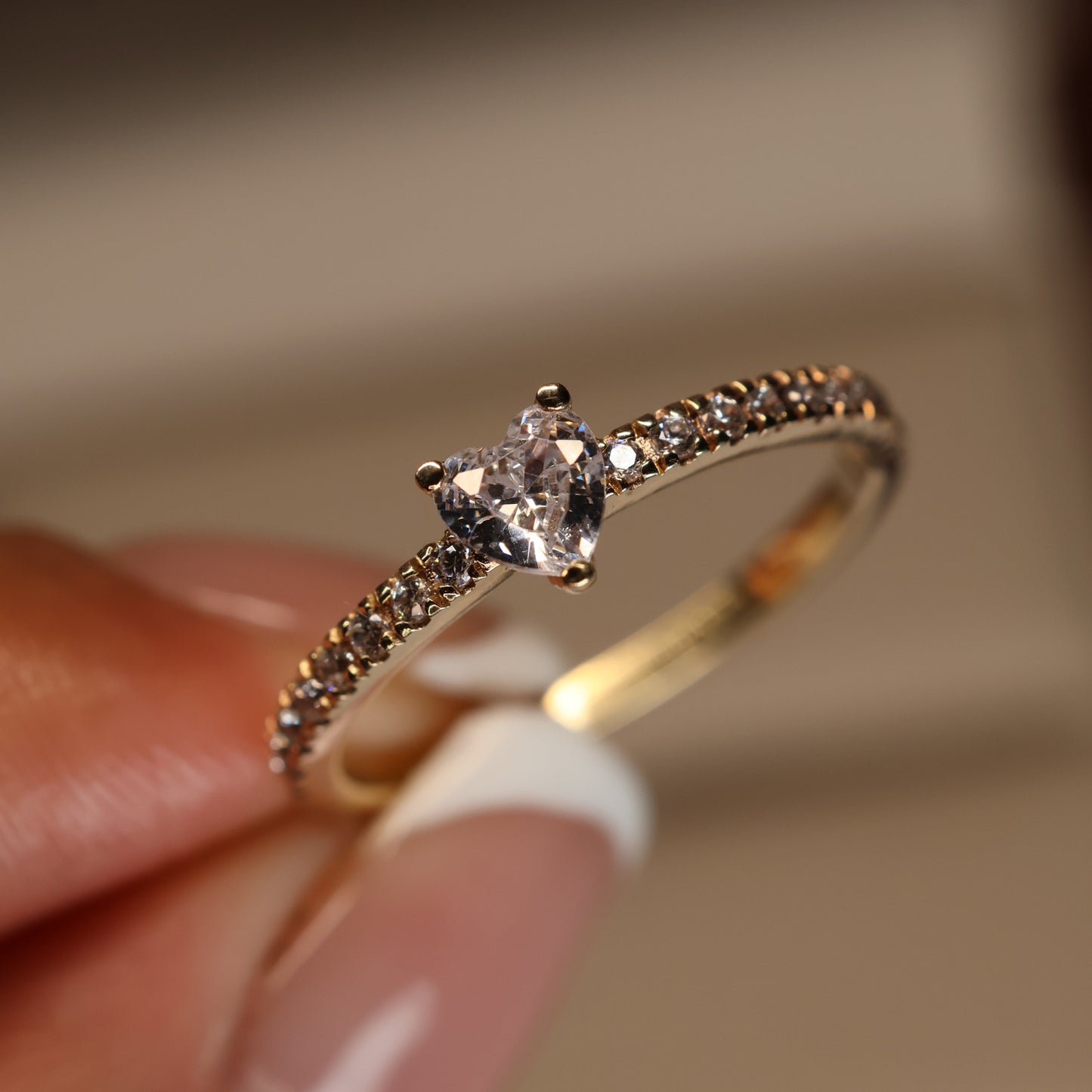 Anillo Amoret en oro amarillo 10k