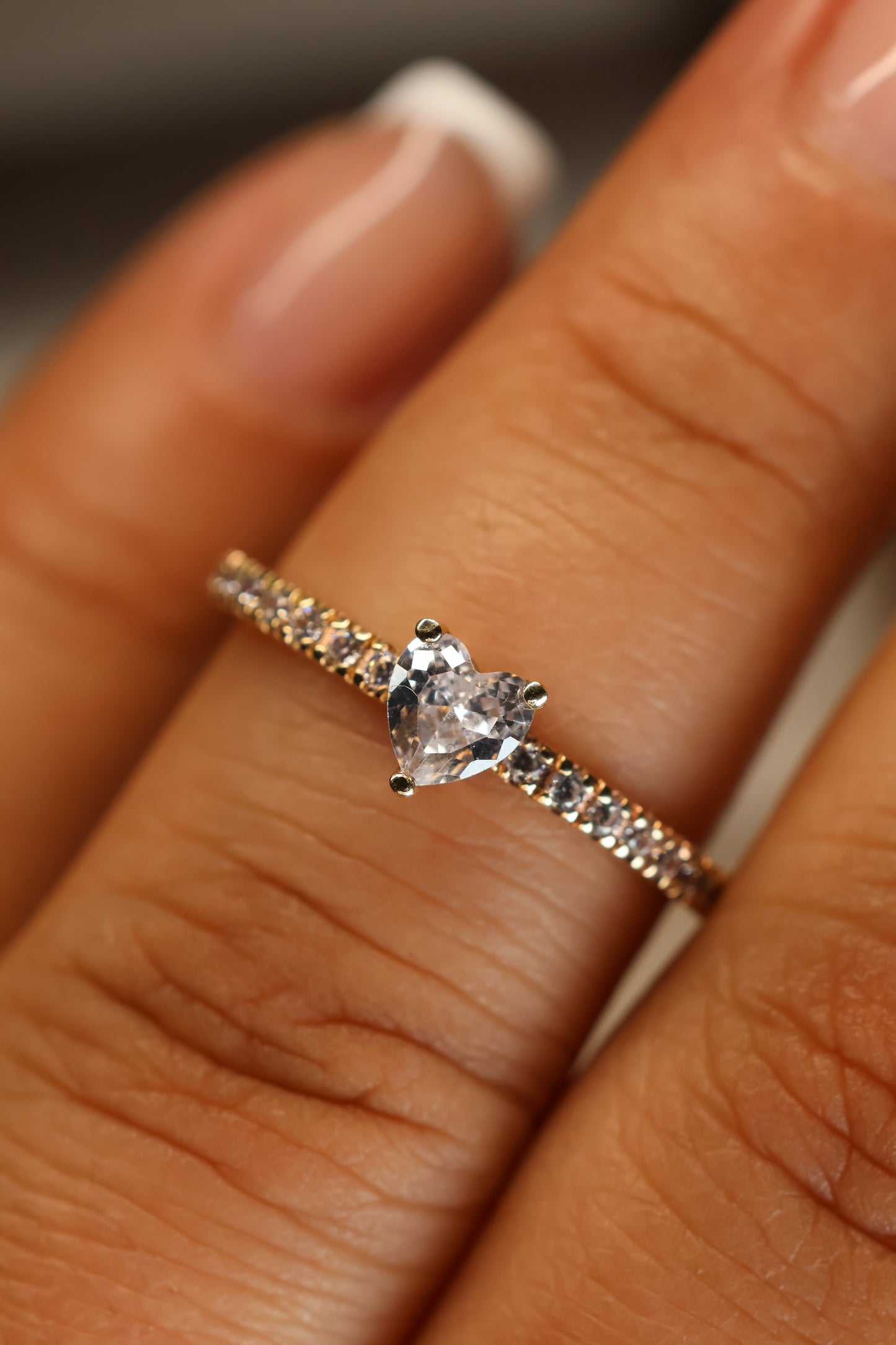 Anillo Amoret en oro amarillo 10k
