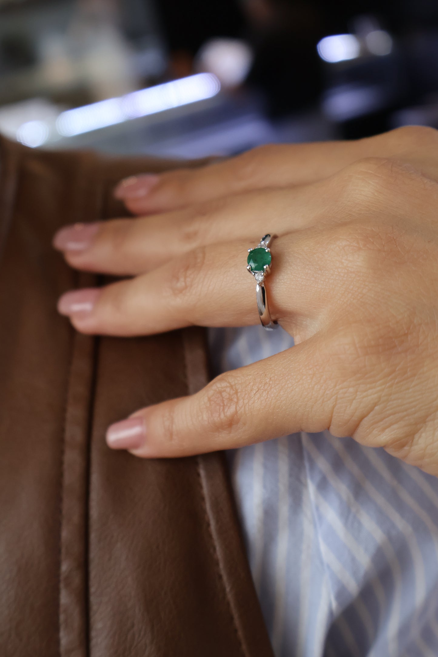 Anillo Natasha en Oro 14k con Esmeralda 0.50ct
