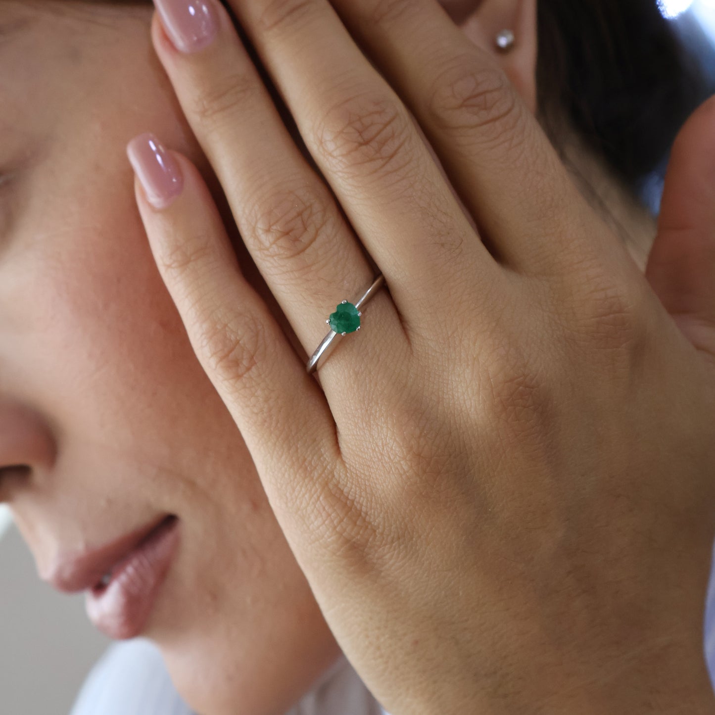 Anillo Zoe en Oro 14k con Esmeralda 0.50 ct