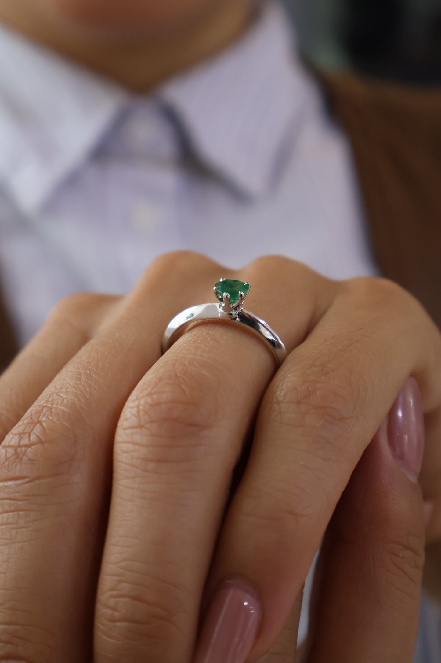 Anillo Zoe en Oro 14k con Esmeralda 0.50 ct