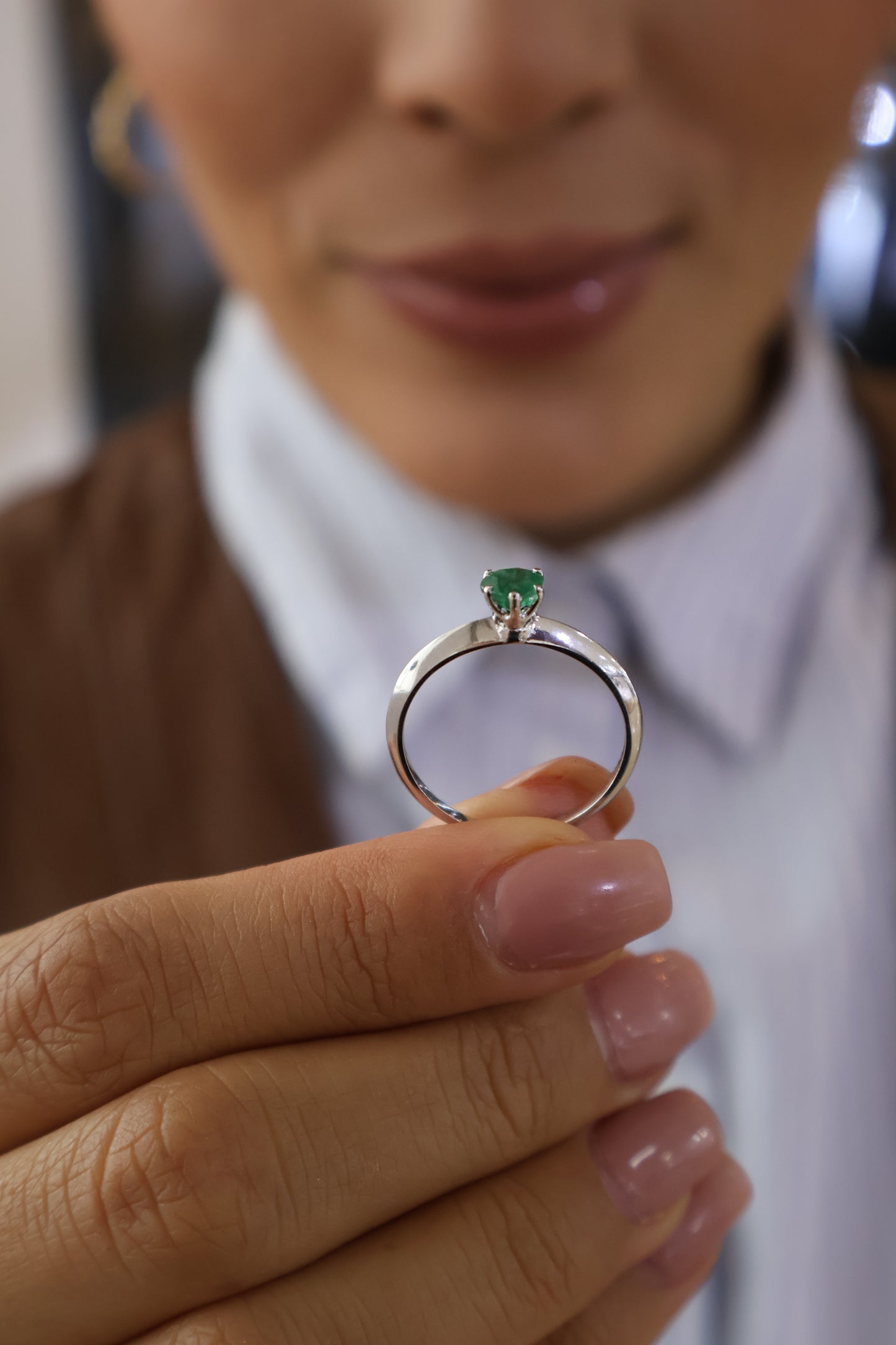 Anillo Zoe en Oro 14k con Esmeralda 0.50 ct