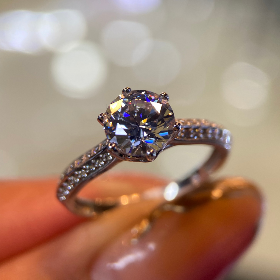 Anillo de compromiso en oro