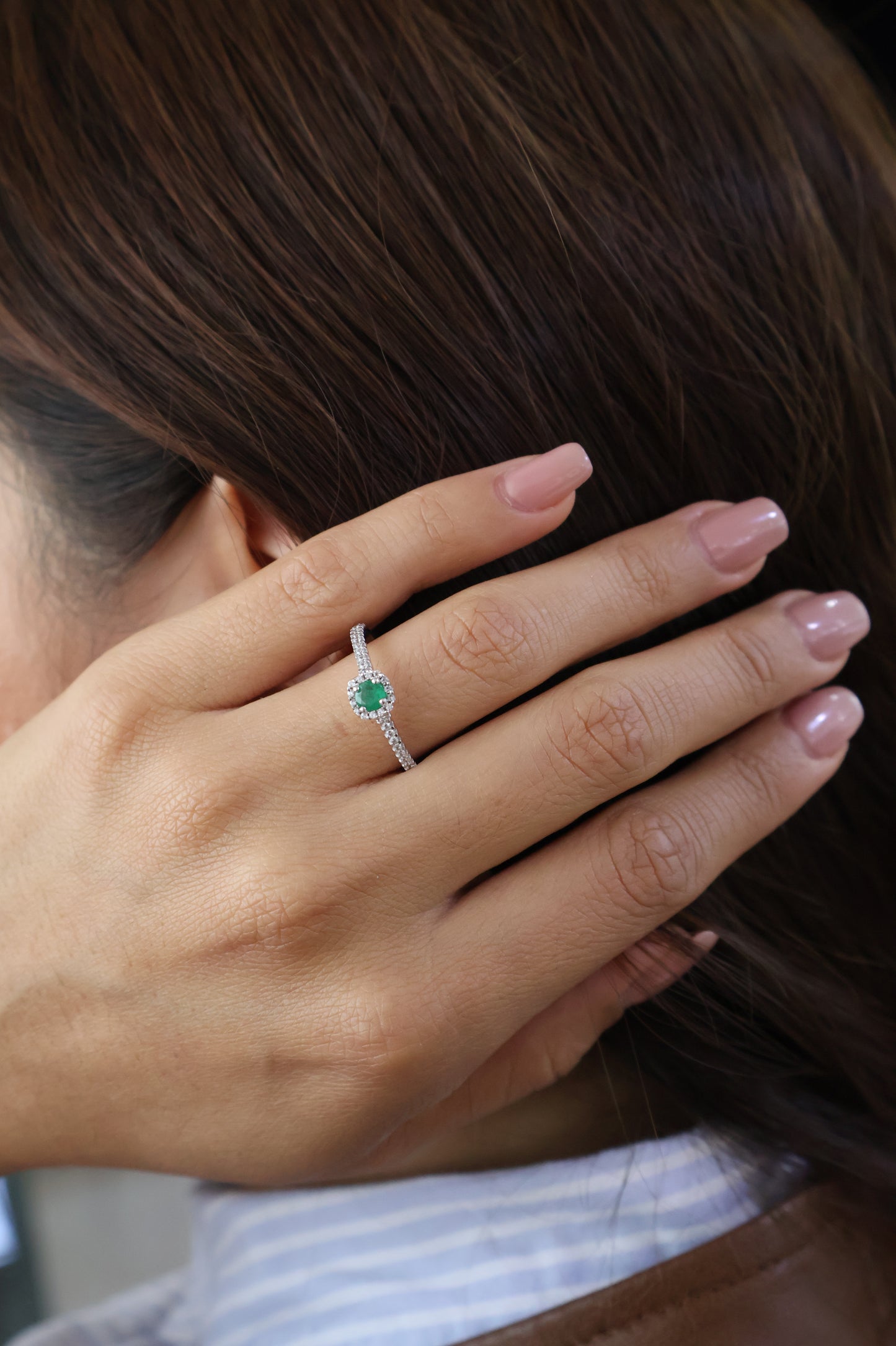Anillo Nemesis en Oro con Esmeralda 0.30ct