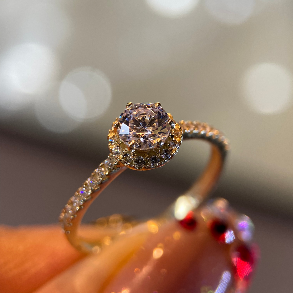 Anillo Delphi en oro